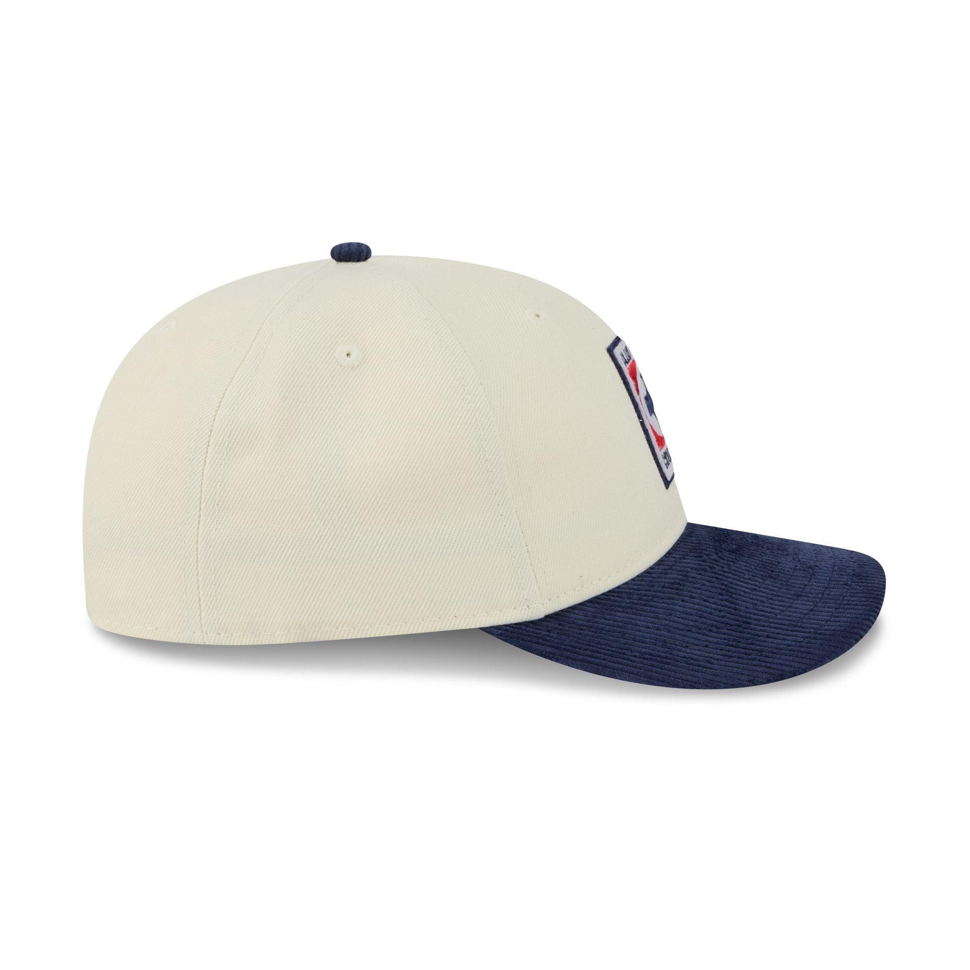 New York Knicks Tonal Florals White 59FIFTY Fitted Hat Male Product Image