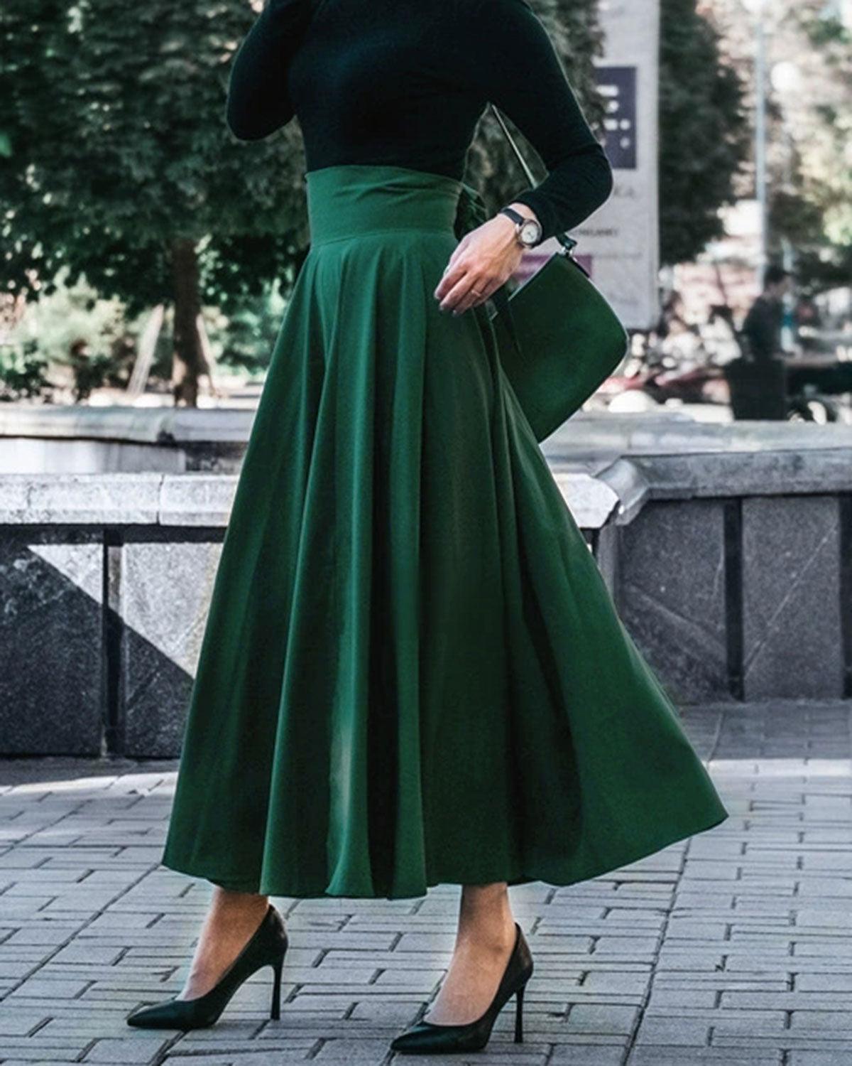 Red Pocket Flared Midi Skirt Product Image