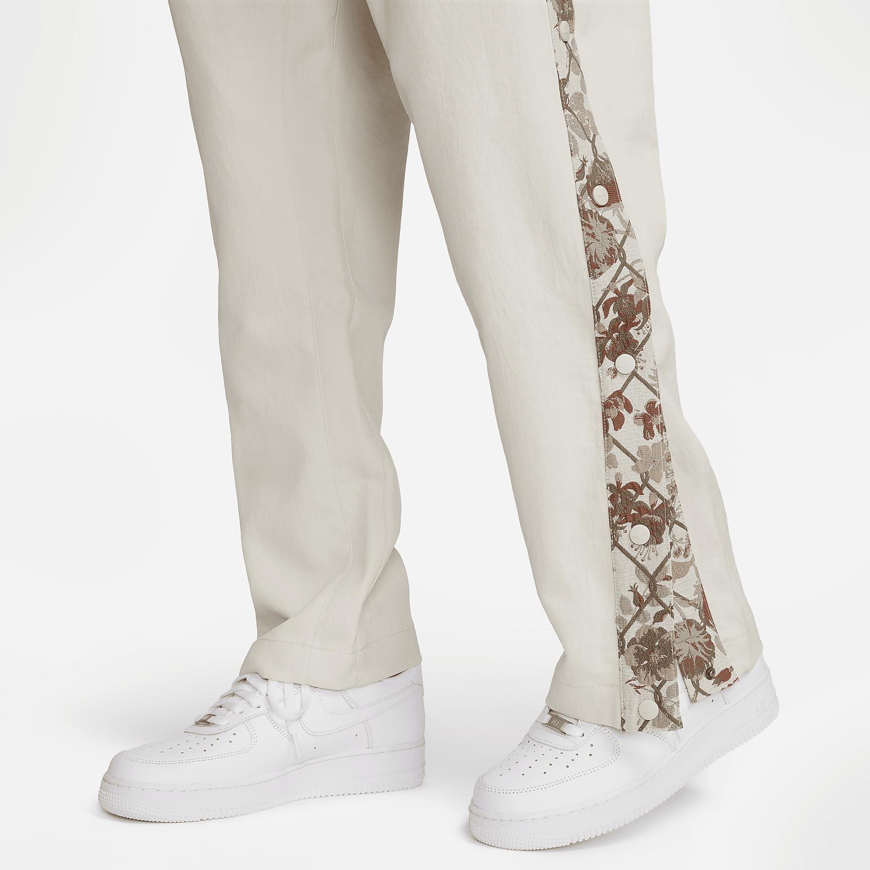 Nike Men's Tearaway Basketball Pants Product Image