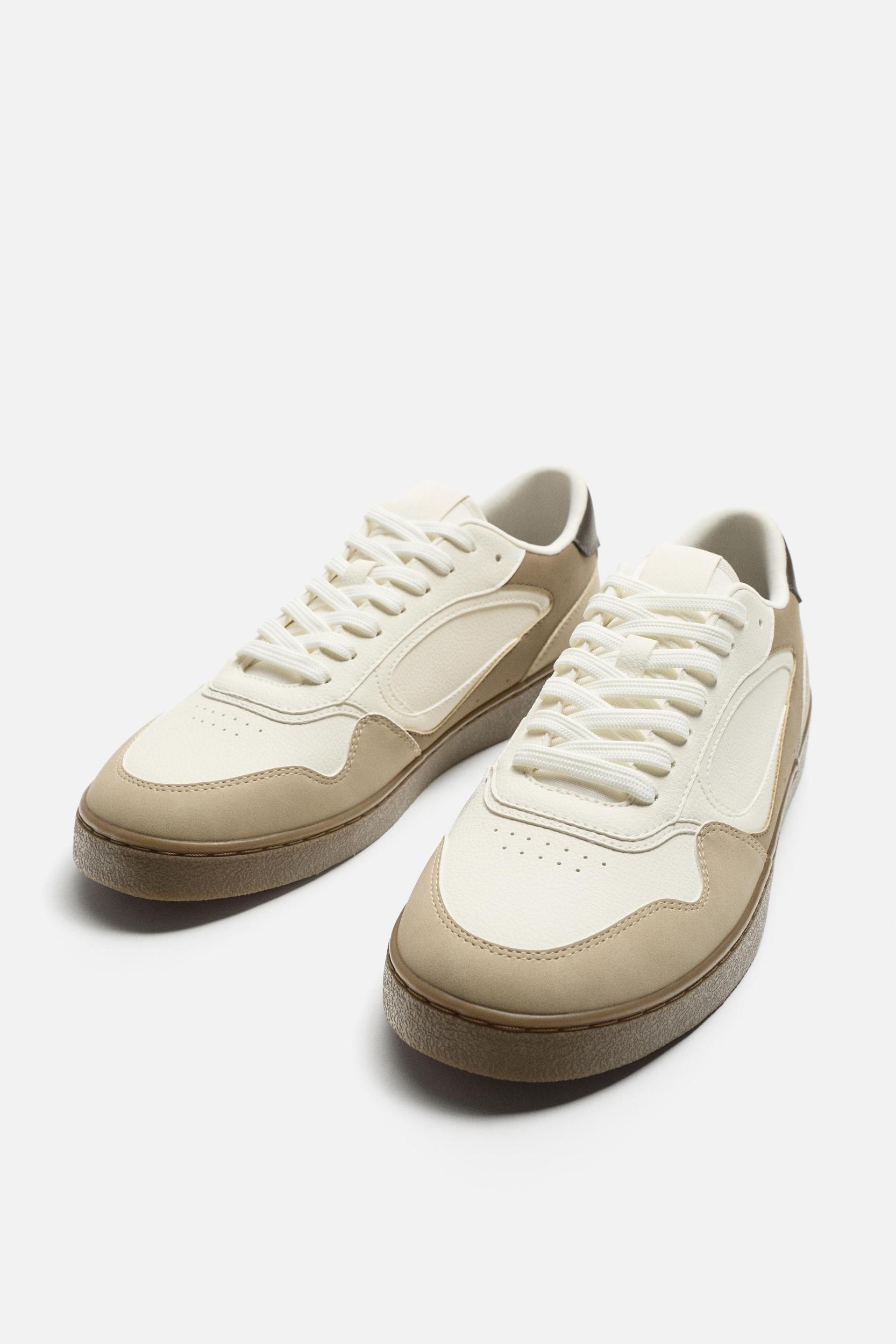 RETRO STYLE SNEAKERS Product Image