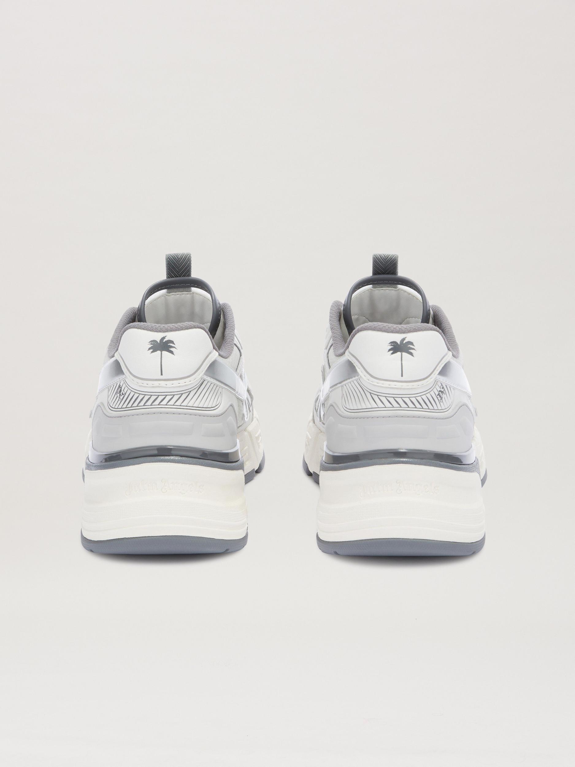 PA 4 leather runner Product Image