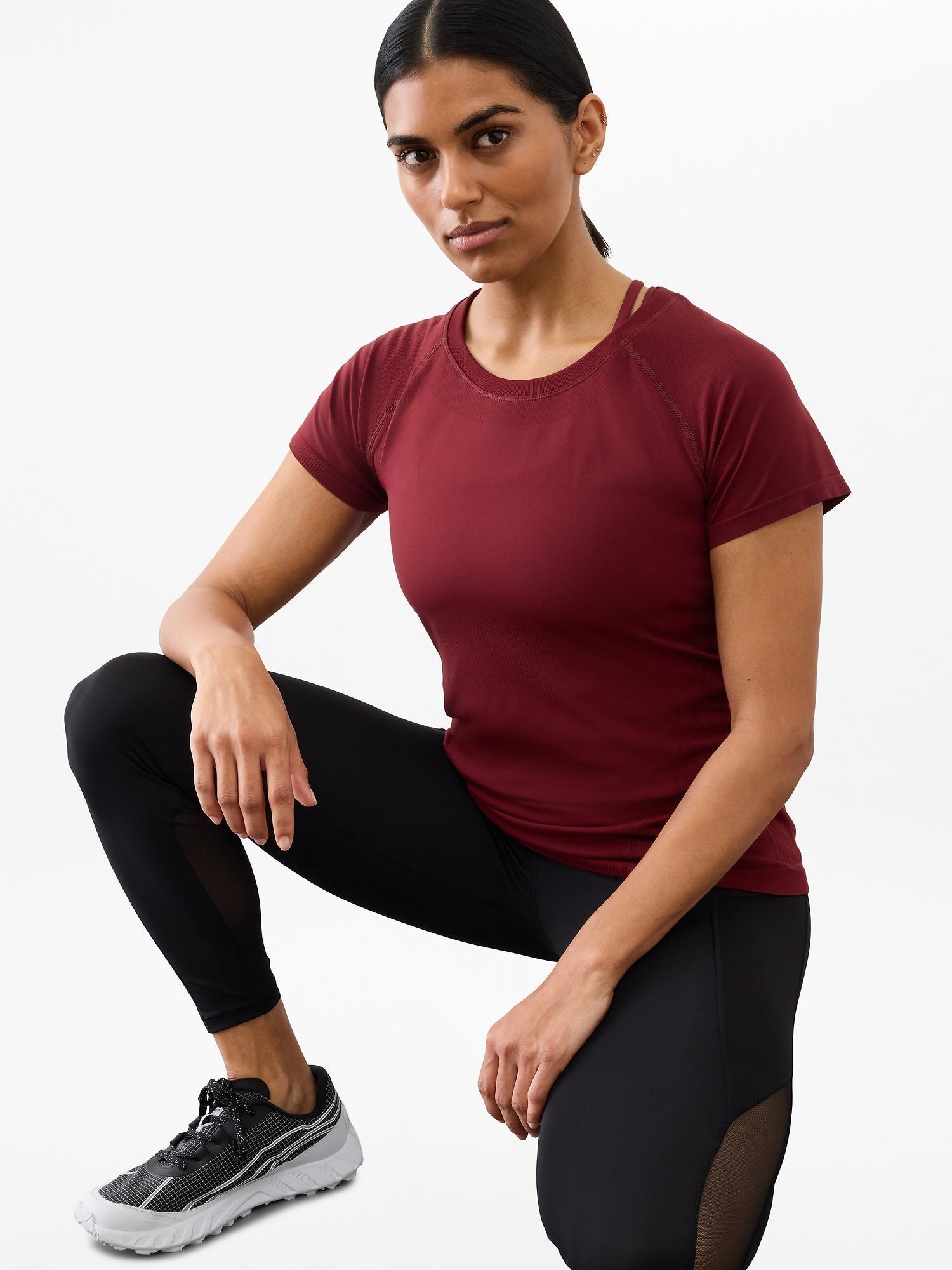 Momentum Seamless Tee Product Image