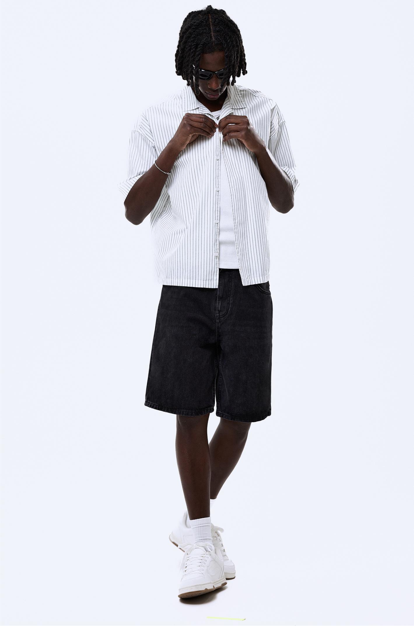 Baggy denim Bermuda shorts Product Image