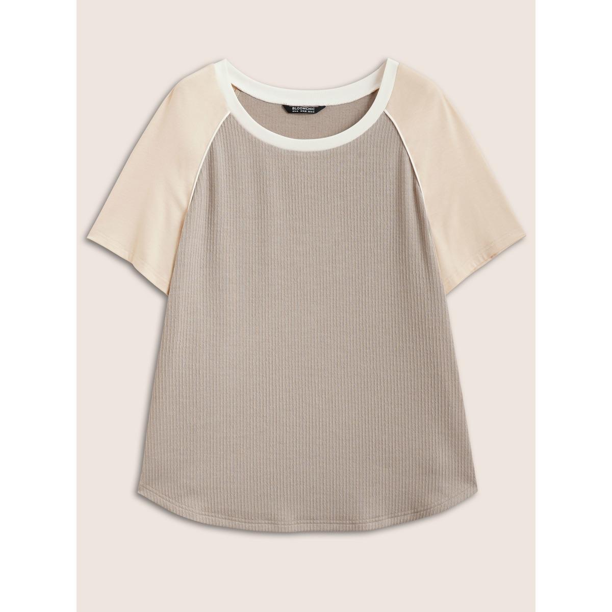 Plus Size Round Neck Contrast Raglan Sleeve T-shirt Tan Women Casual Contrast Round Neck Everyday T-shirts BloomChic 26/4X Product Image