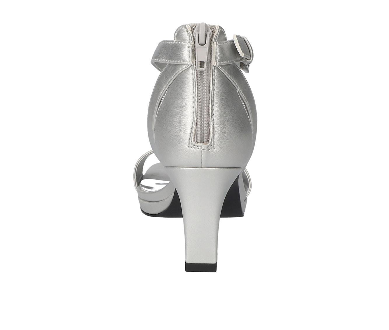 Women's Easy Street Ro Pumps Product Image