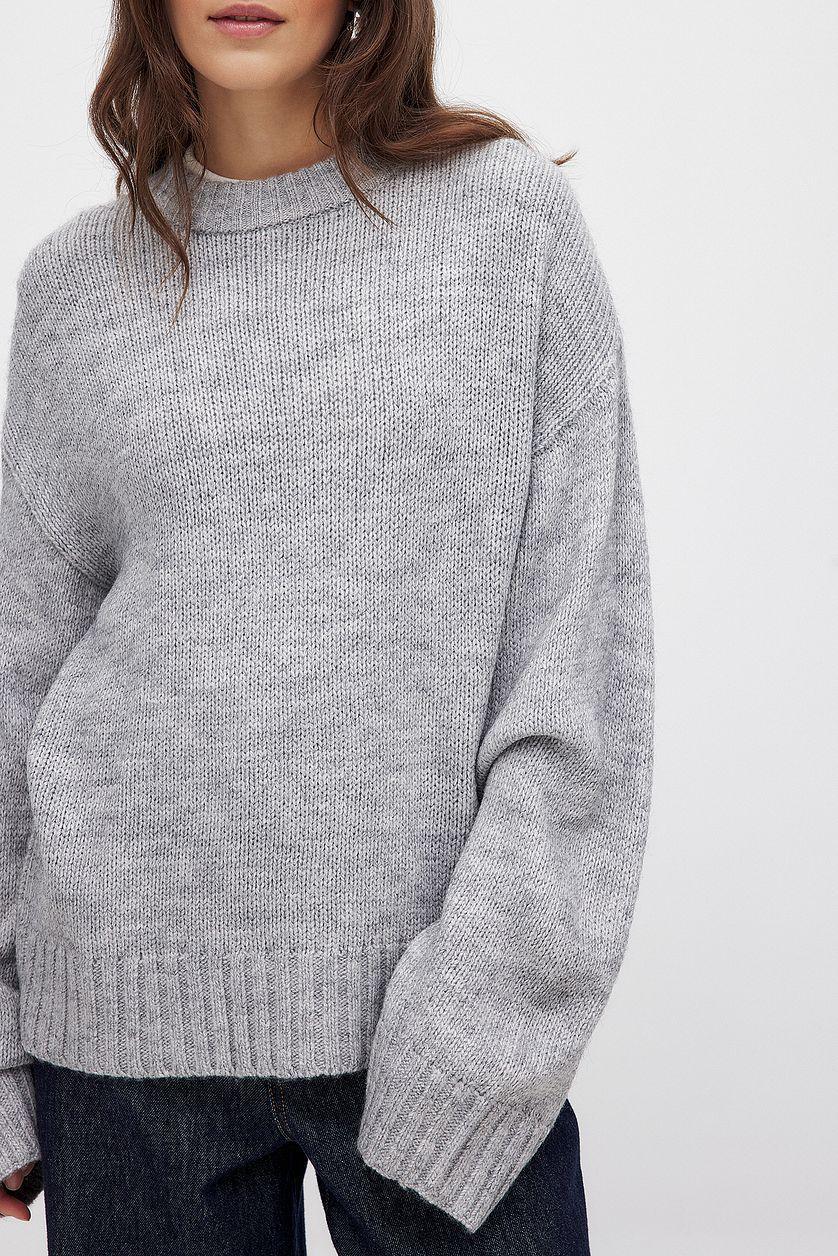 Round Neck Knitted Sweater Blue Product Image