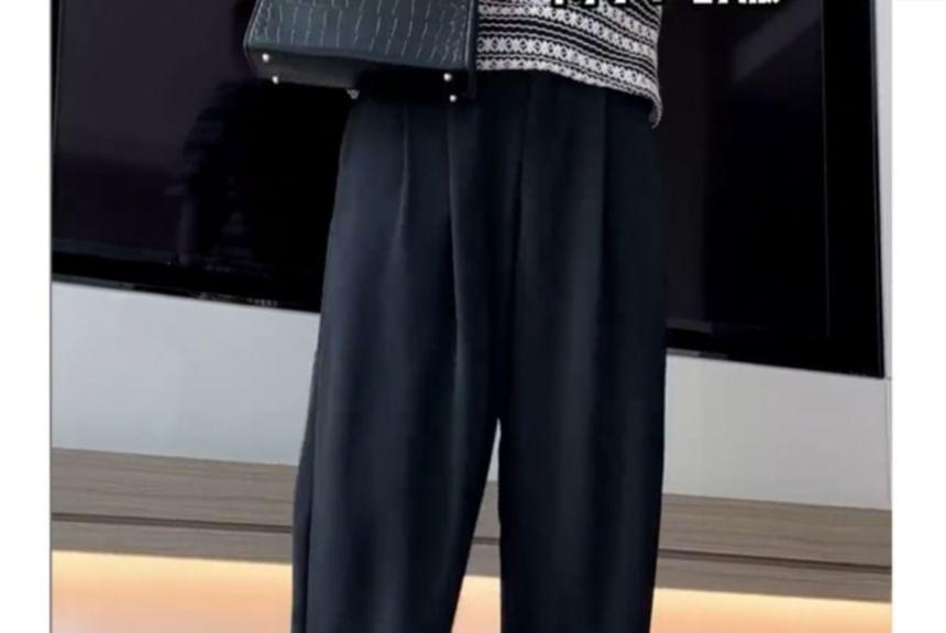 Plus Size High Rise Plain Wide Leg Gather Cuff Cropped Harem Pants Product Image
