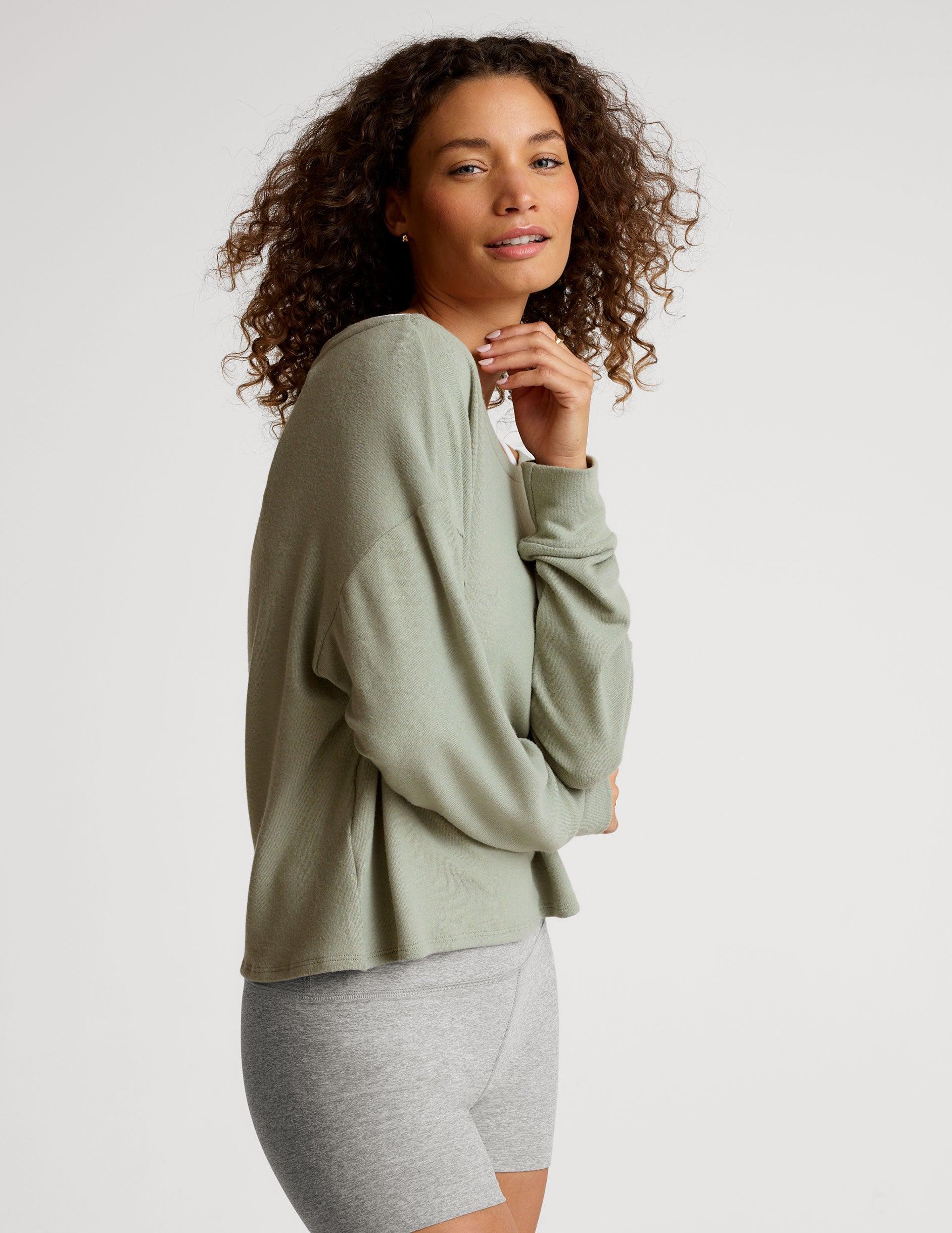 Let Loose Pullover Girls Product Image