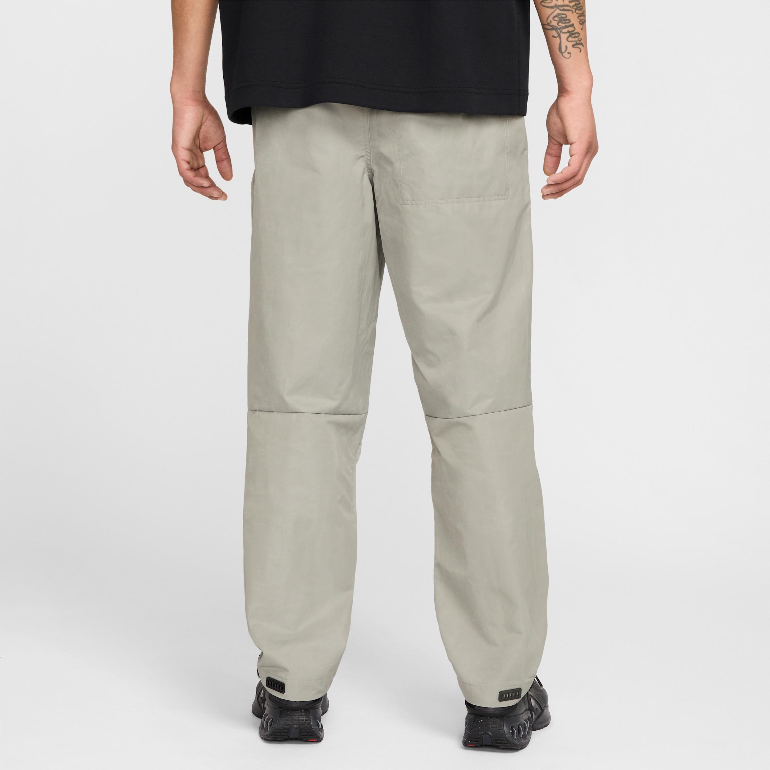 Nike Men's Tech Woven Pants Product Image