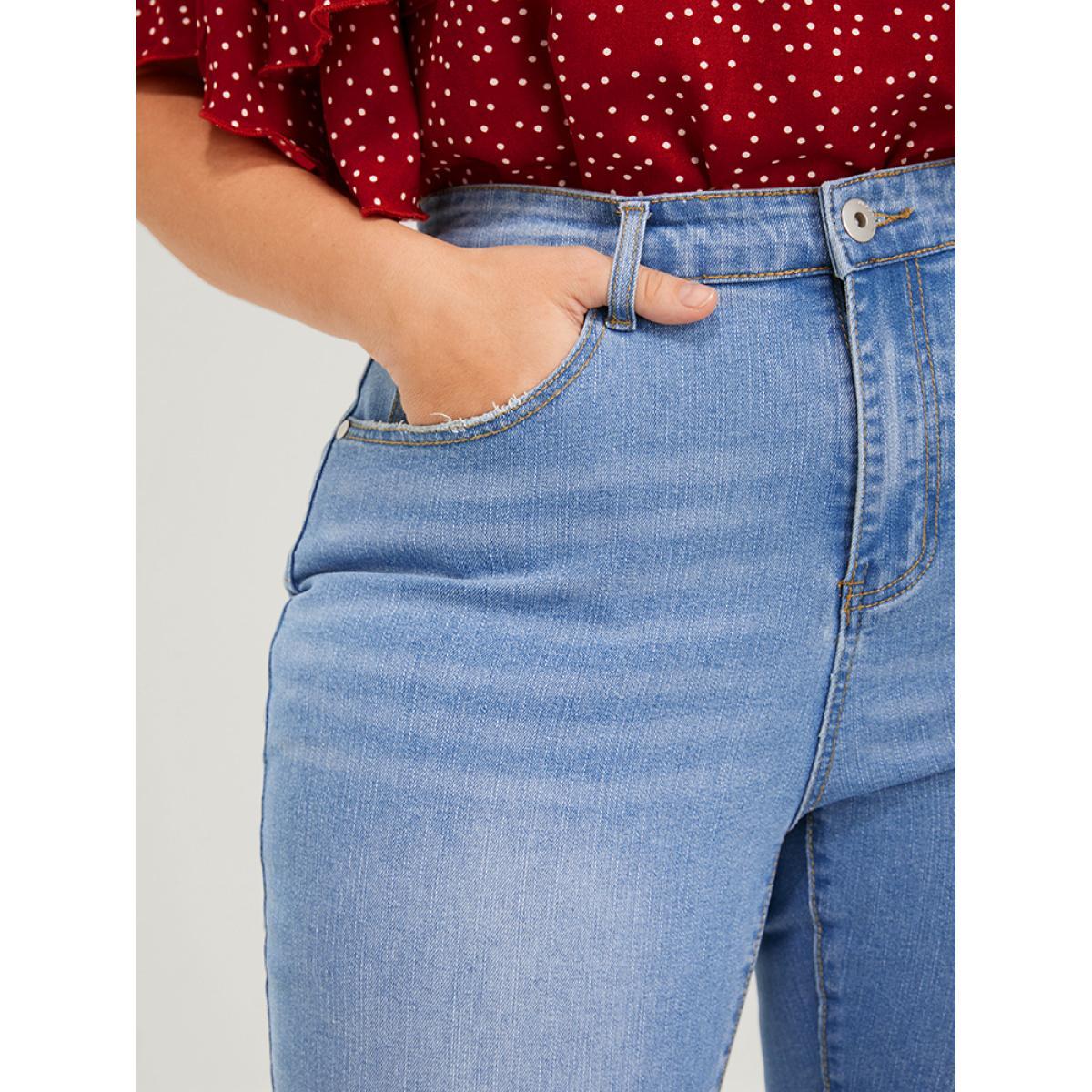 Plus Size Straight Very Stretchy Mid Rise Light Wash Jeans Women LightBlue Casual Plain Pocket High stretch Pocket Jeans BloomChic 22/3X Product Image