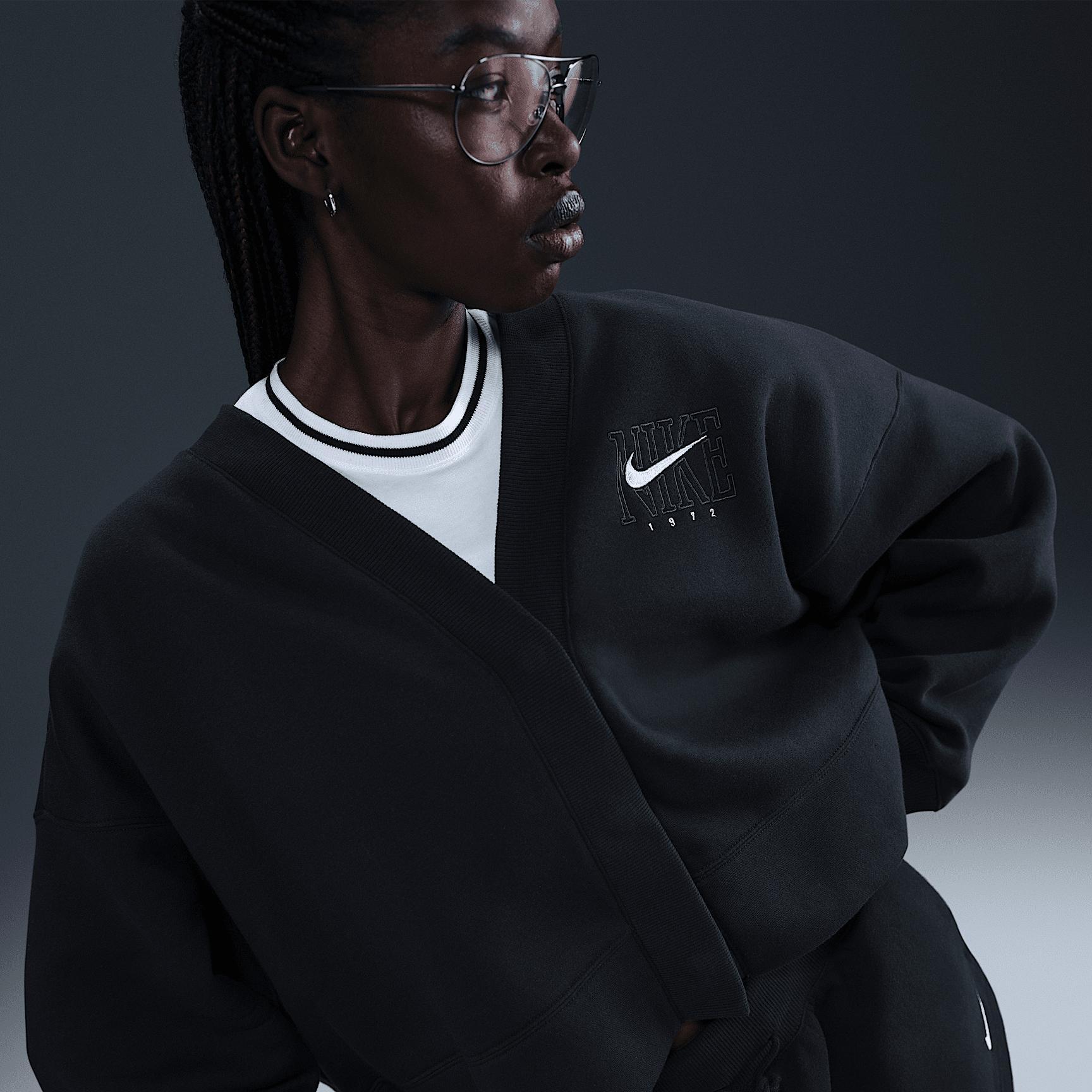 Nike Sportswear Phoenix Fleece Women's Over-Oversized Graphic Cardigan Product Image