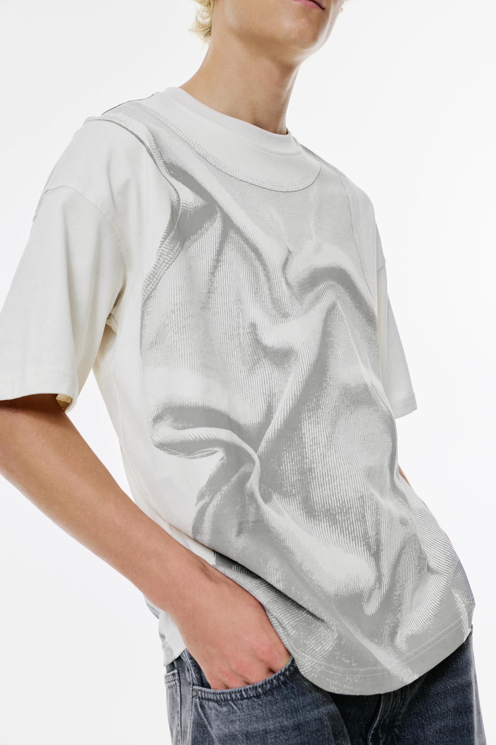 Tank top graphic T-shirt Product Image