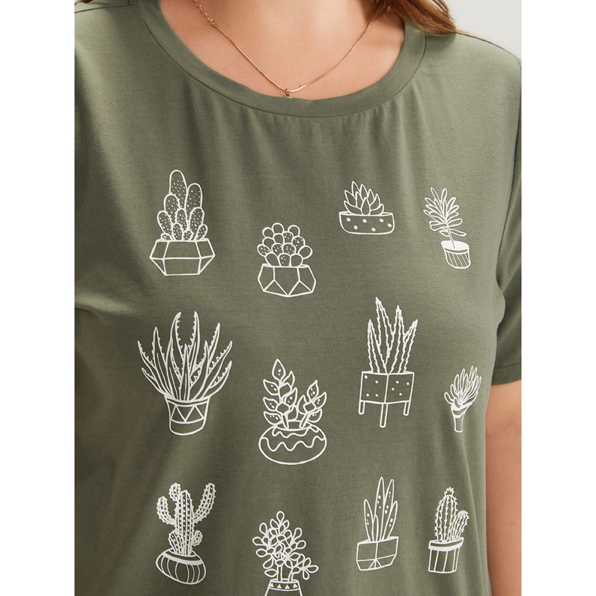 Plus Size Plants Print Round Neck T-shirt ArmyGreen Women Casual Printed Natural Flowers Dailywear T-shirts BloomChic 10/M Product Image