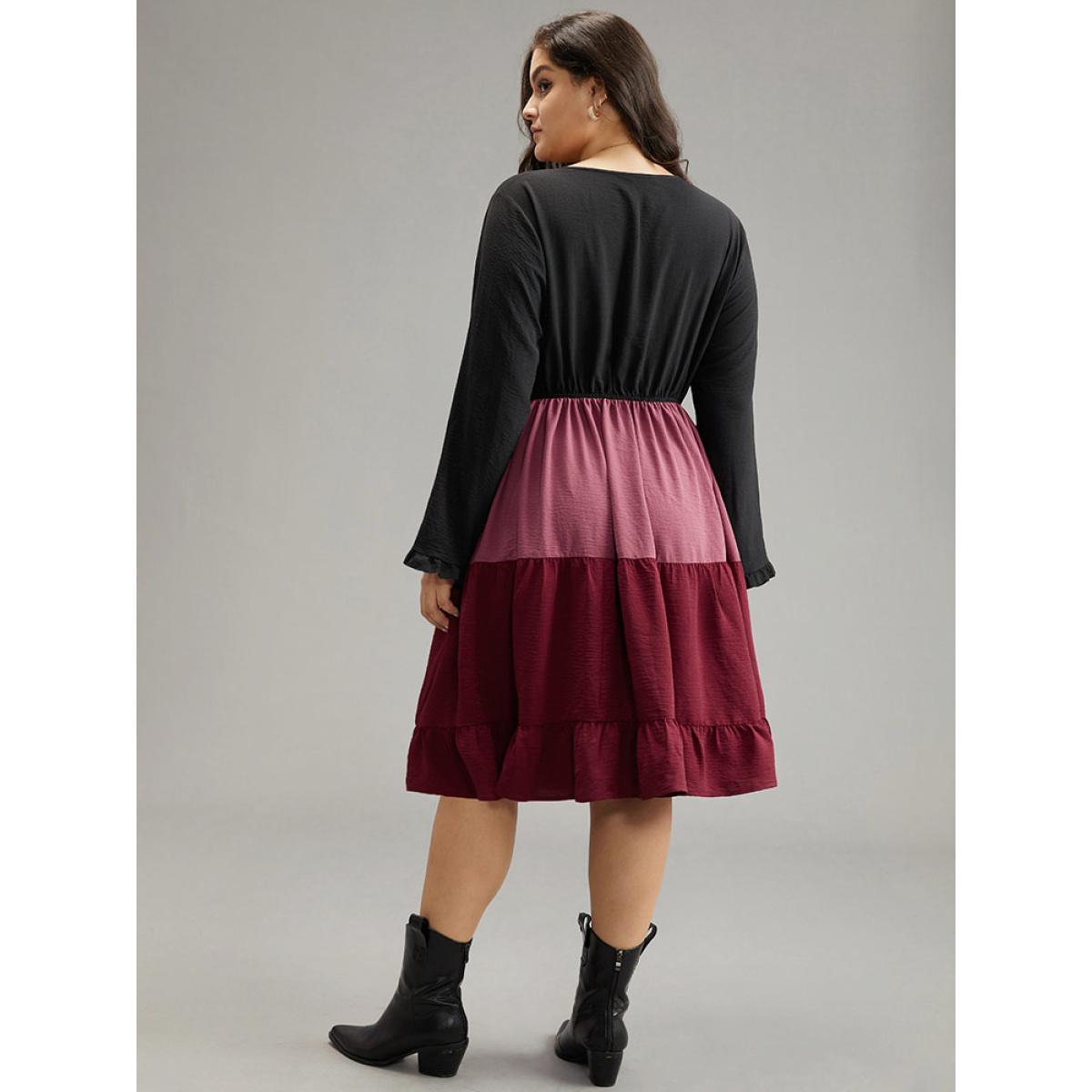 Plus Size Colorblock Contrast Ruffle Layered Hem Dress Black Women Casual Gathered V-neck Long Sleeve Curvy Midi Dress BloomChic 22-24/3X Product Image
