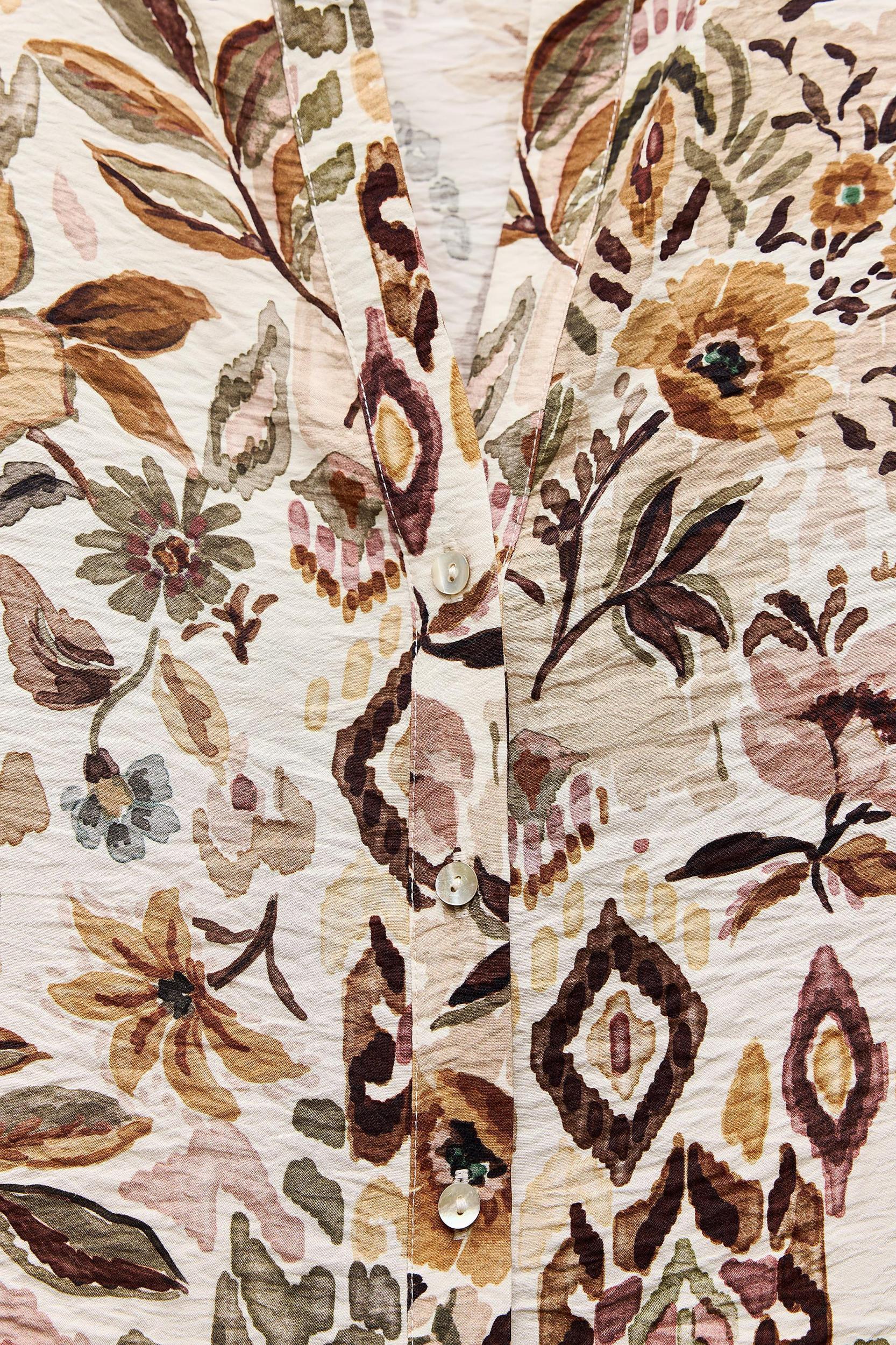PRINTED GUIPURE CUFF SHIRT Product Image