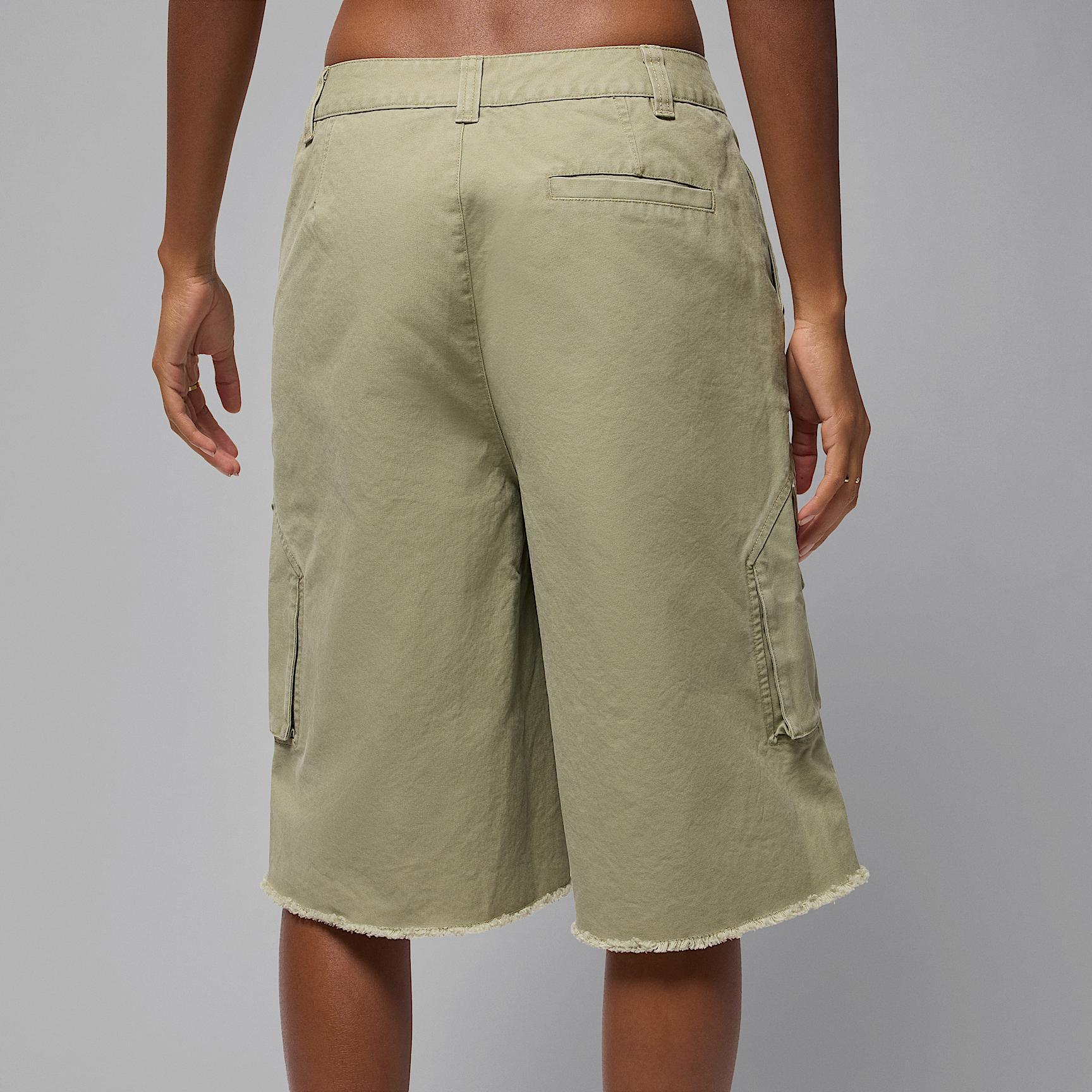 Jordan Flight Chicago Women's Big Shorts Product Image