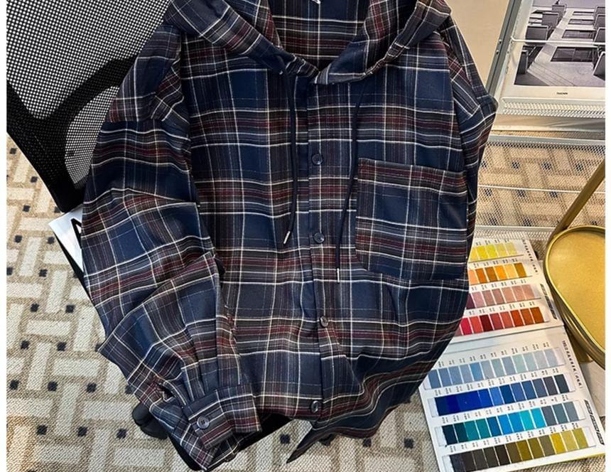 Long-Sleeve Plaid Hooded Shirt Product Image
