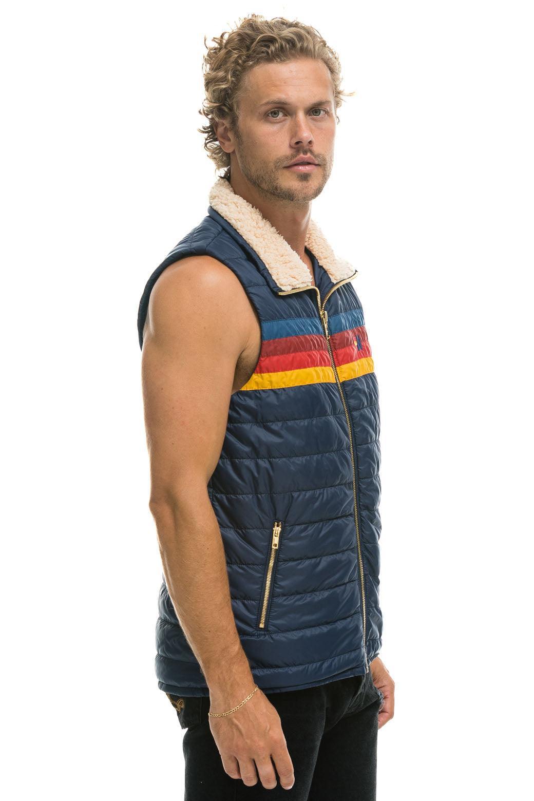 MEN'S 4 STRIPE VEST SHERPA - NAVY Male Product Image