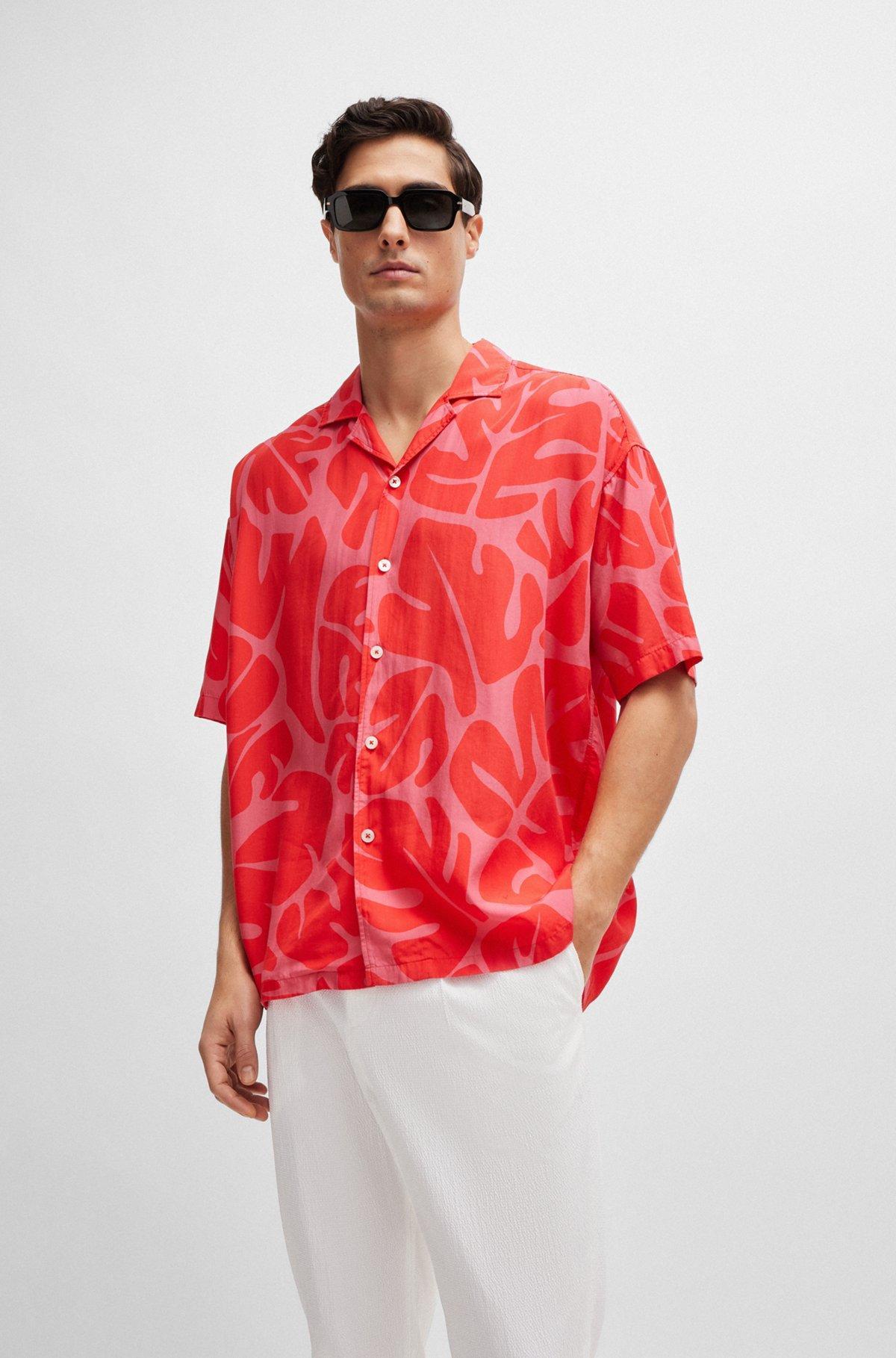 Relaxed-fit shirt in seasonal print with camp collar Product Image