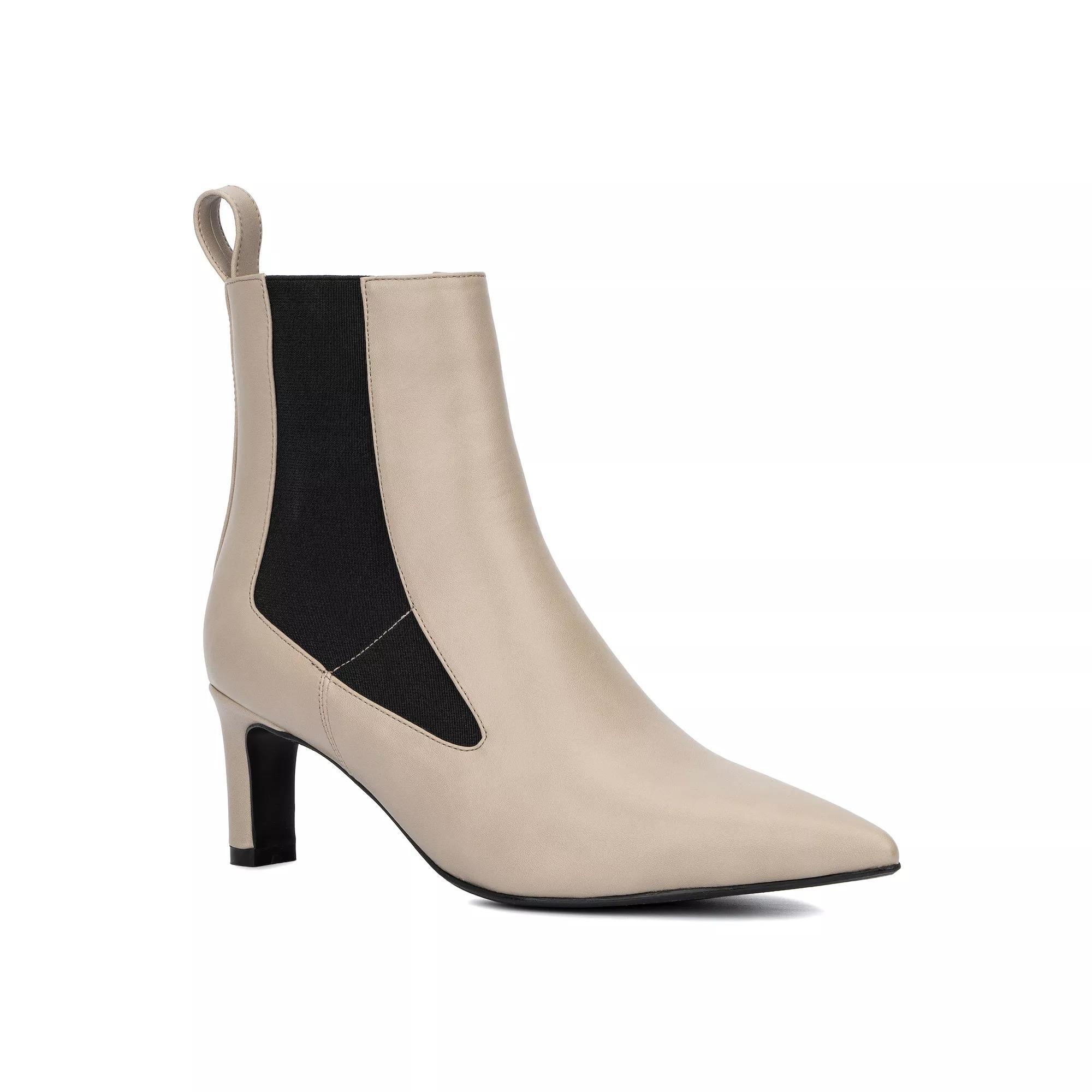 Torgeis Artemis Womens Heeled Chelsea Boots Product Image