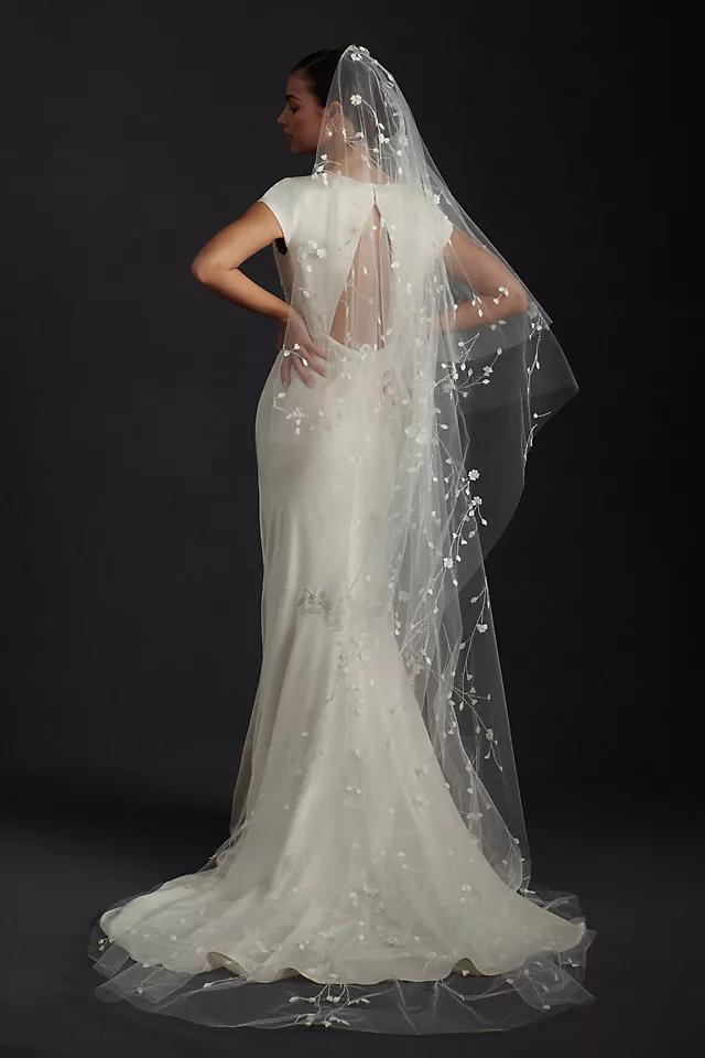 Long Floral Veil Product Image