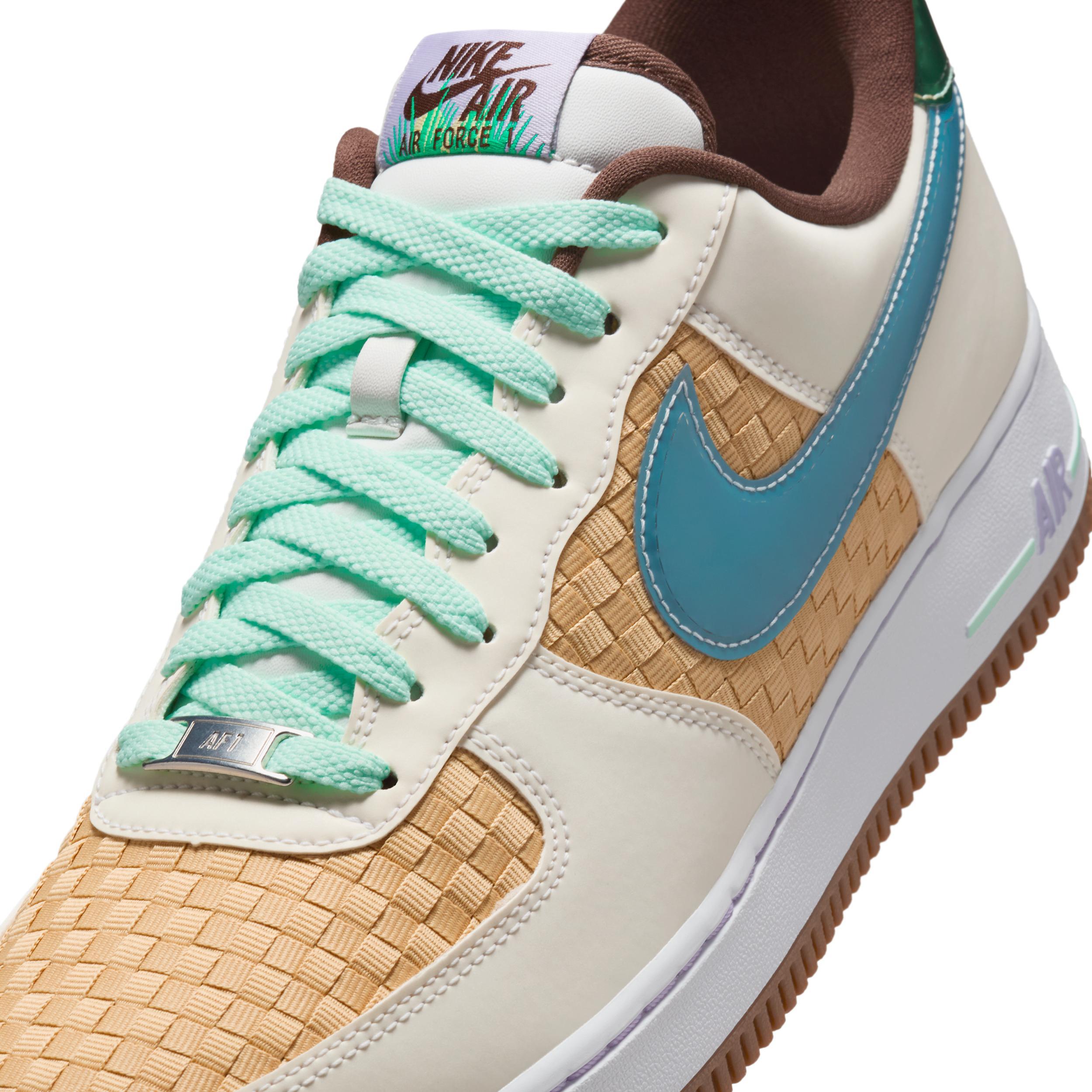 Nike Men's Air Force 1 Retro Shoes Product Image
