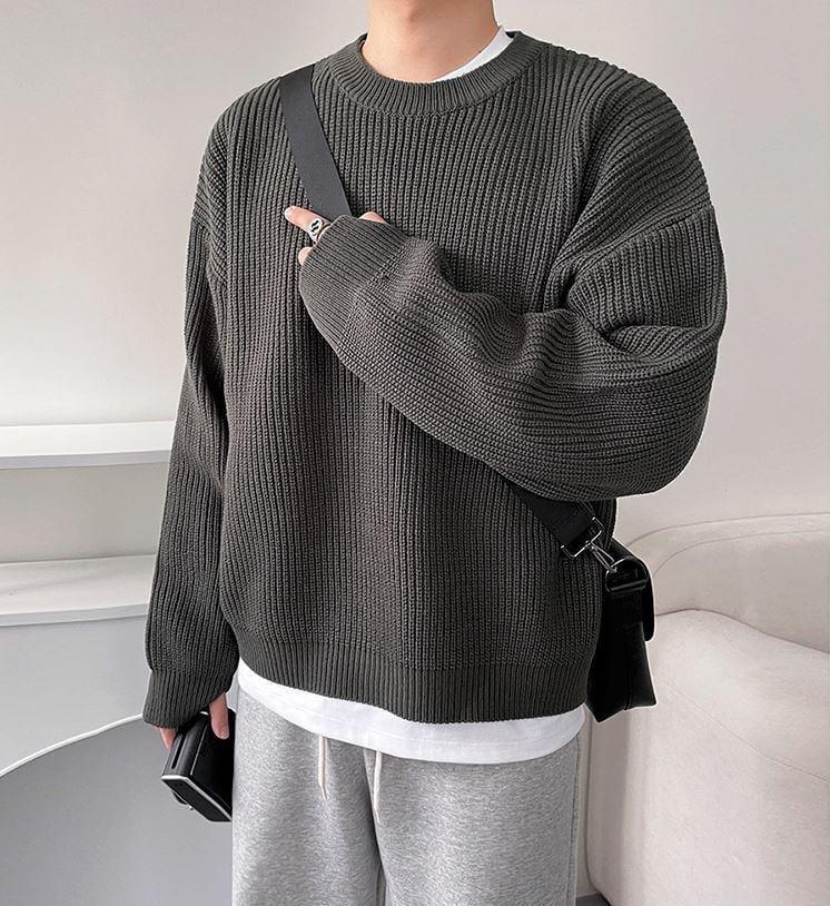 RT No. 6157 KNITTED PULLOVER ROUND NECK SWEATER Product Image