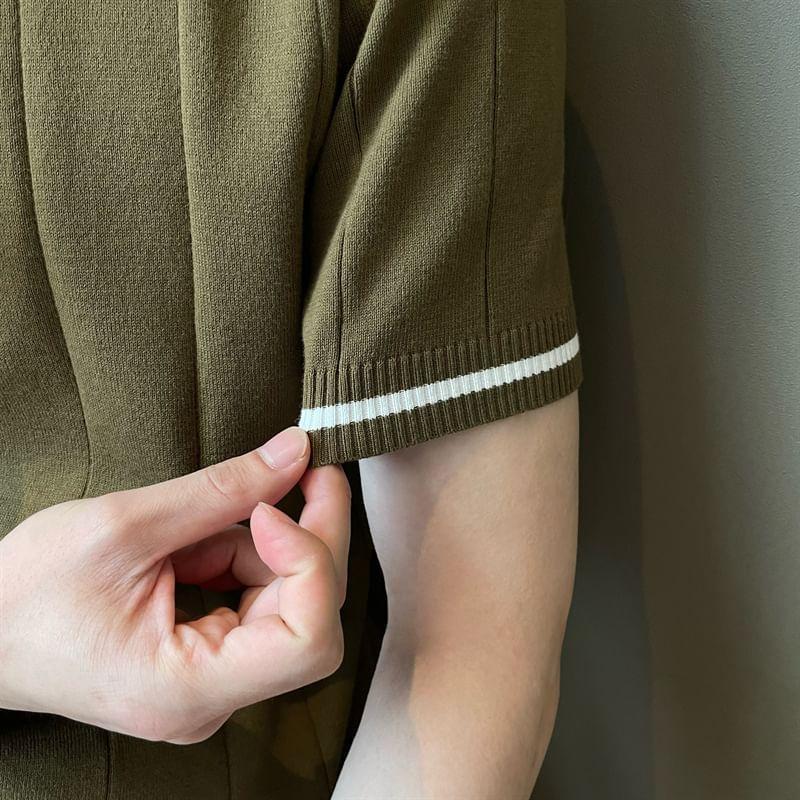 Short-Sleeve Collared Contrast Trim Half-Zip Knit Top Product Image