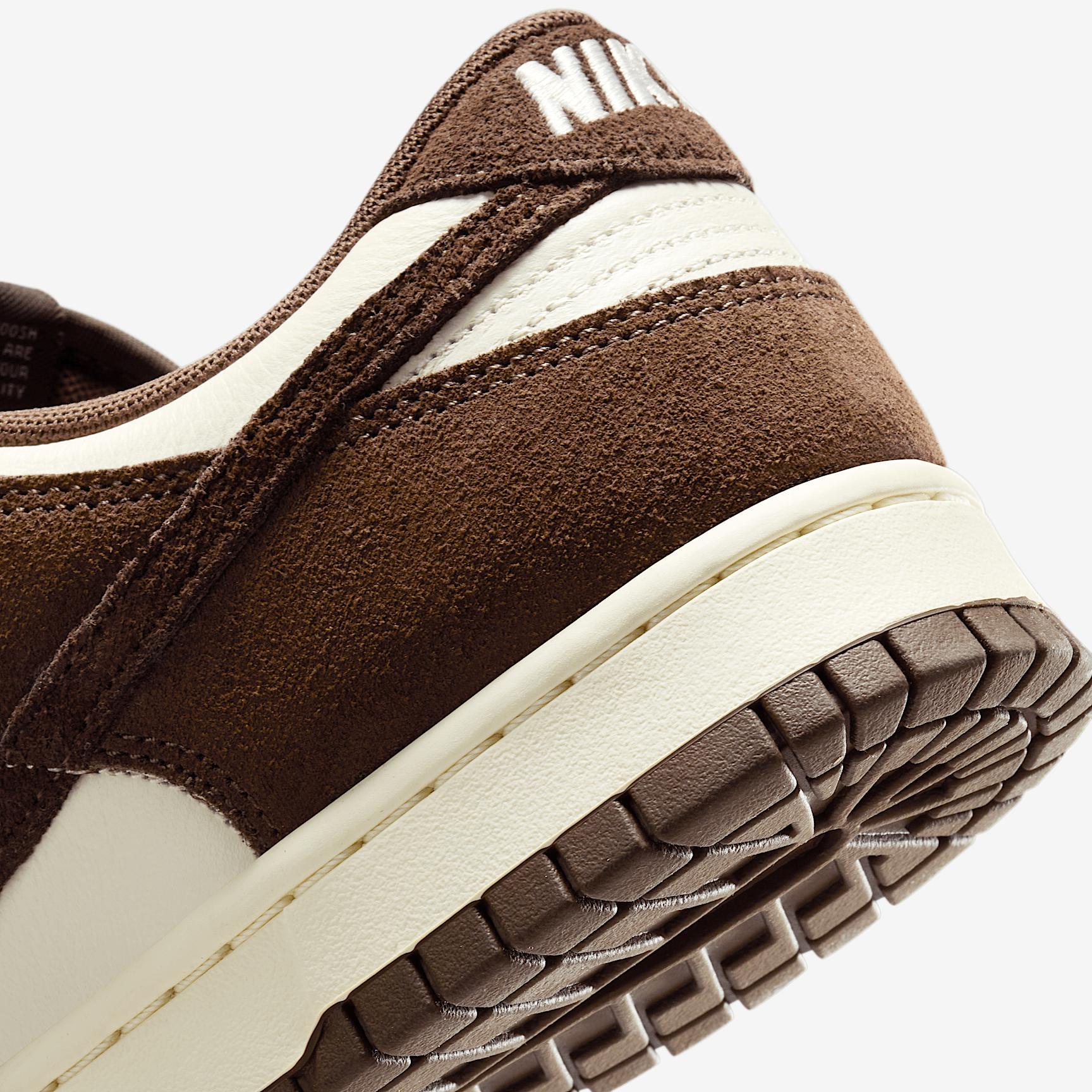 Nike Dunk Low Retro SE Leather/Suede Men's Shoes Product Image