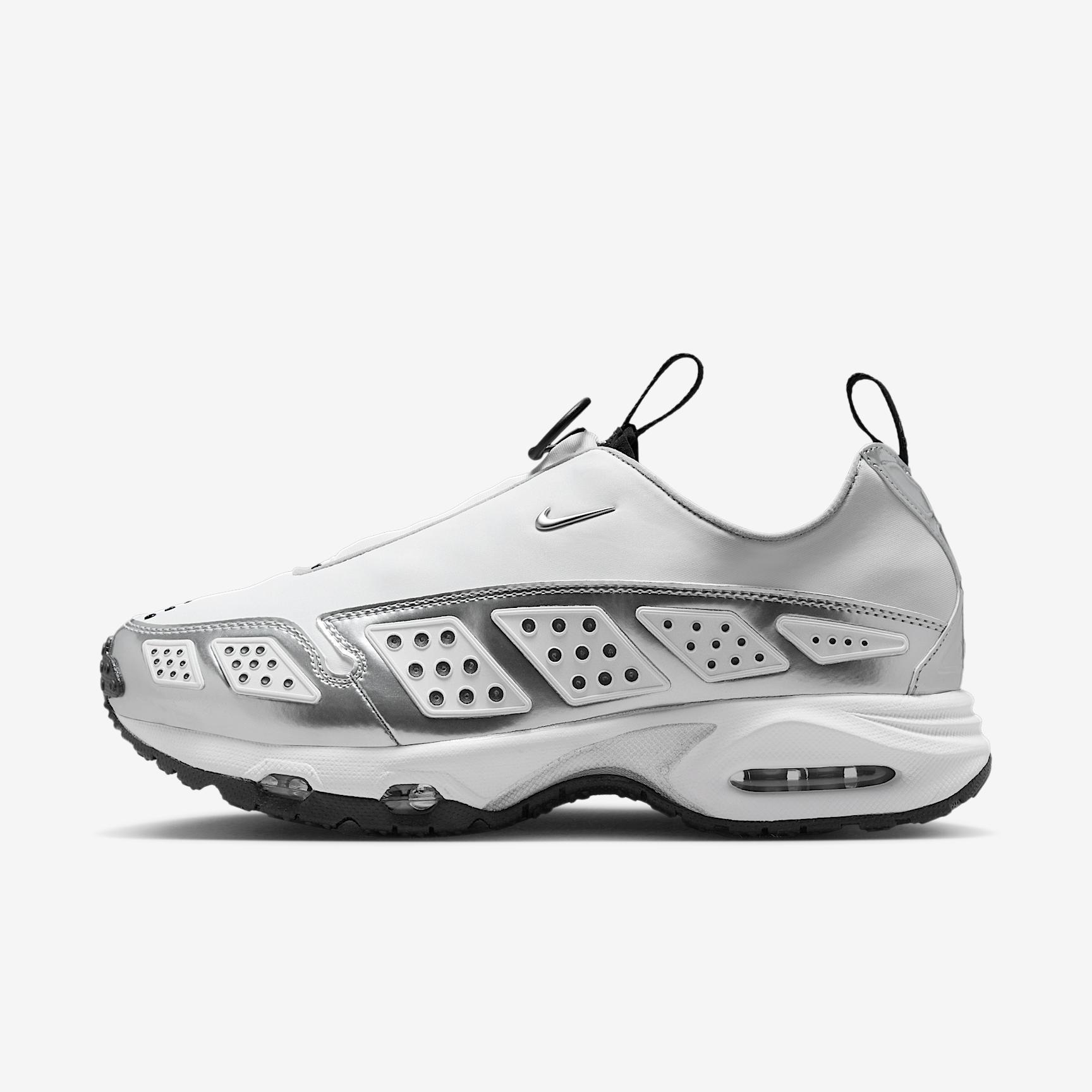 Nike Women's Air Max SNDR Shoes Product Image