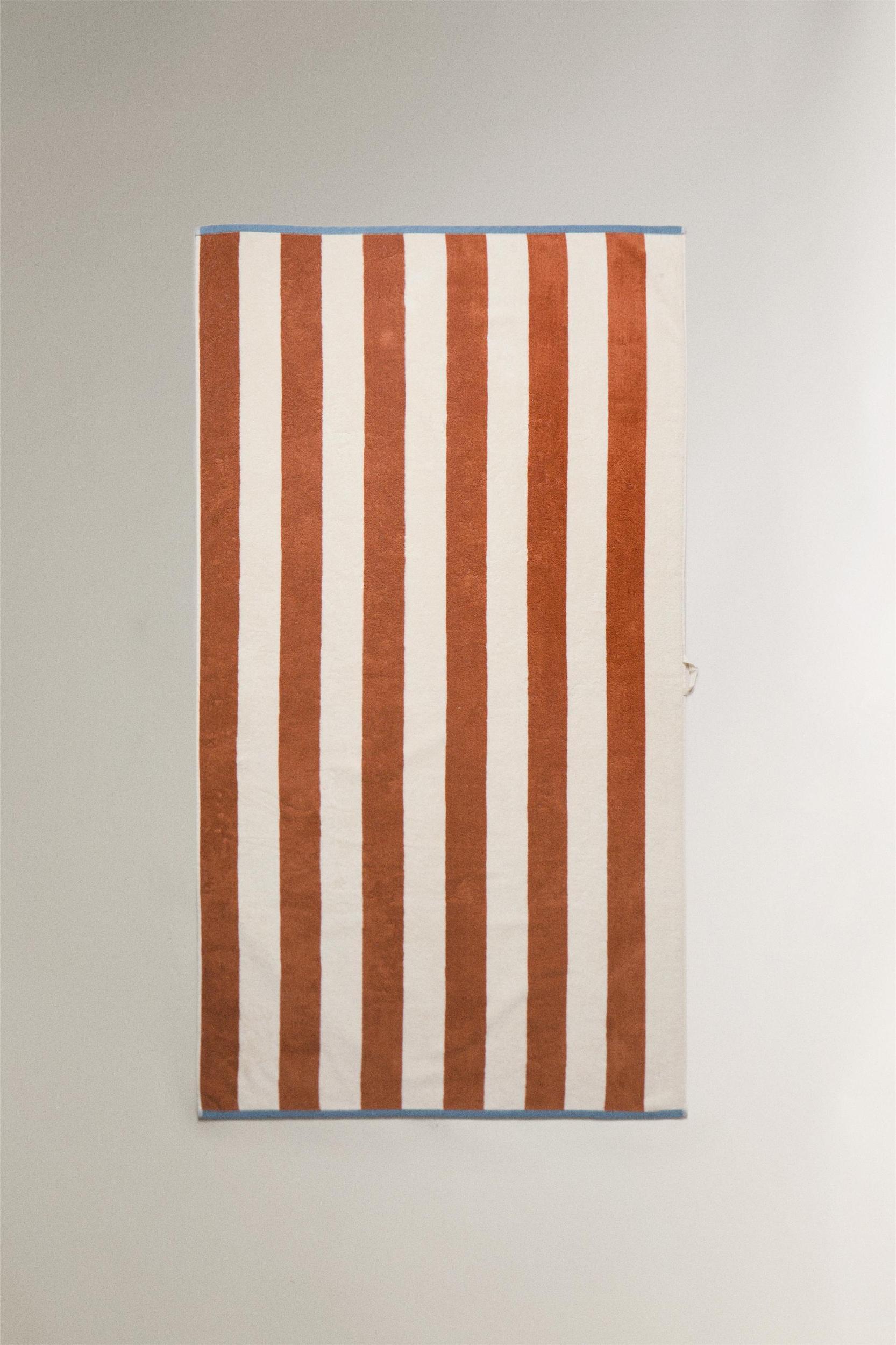 REVERSIBLE STRIPED COTTON TOWEL Product Image