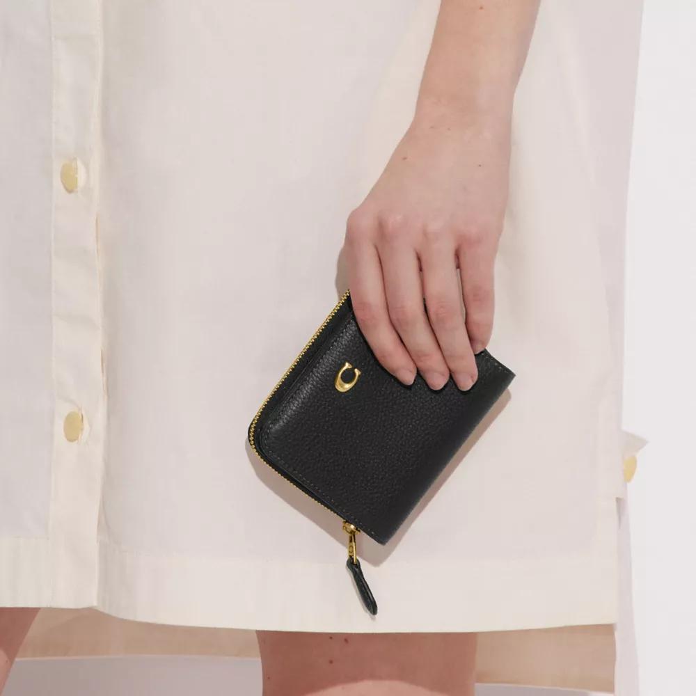 Essential Billfold Wallet Product Image