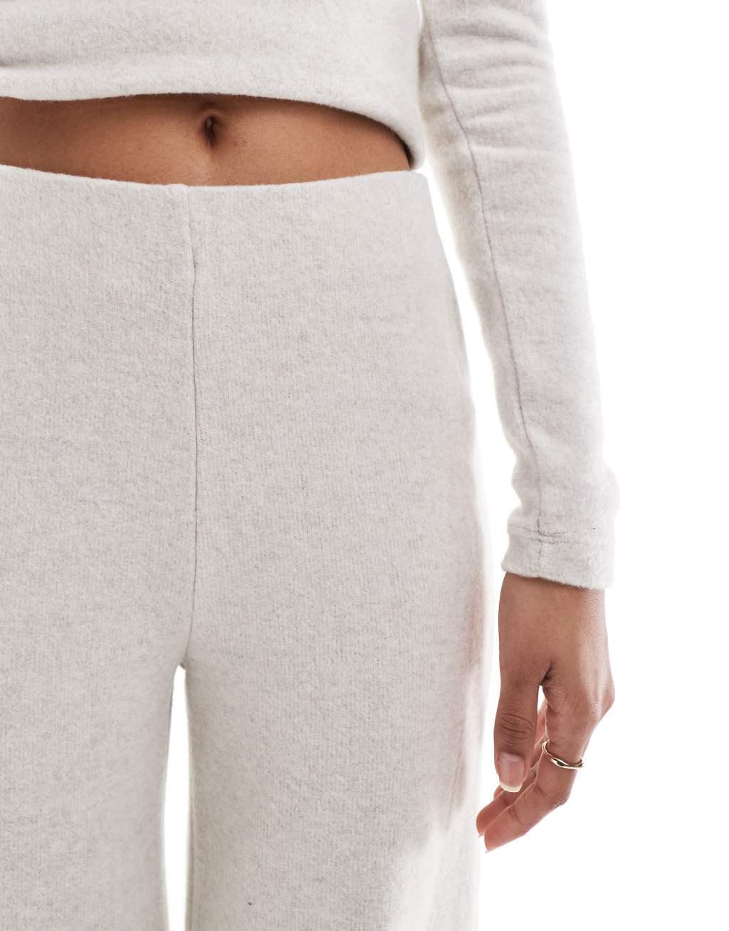 Pull&Bear soft touch wide leg sweatpants in sand - part of a set Product Image