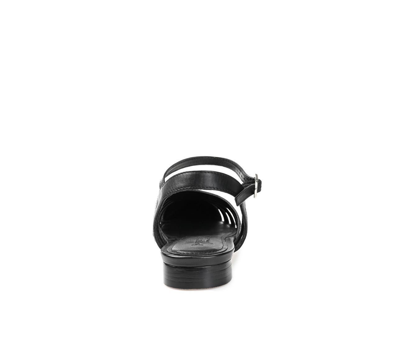 Women's Journee Signature Dexie Flats Product Image
