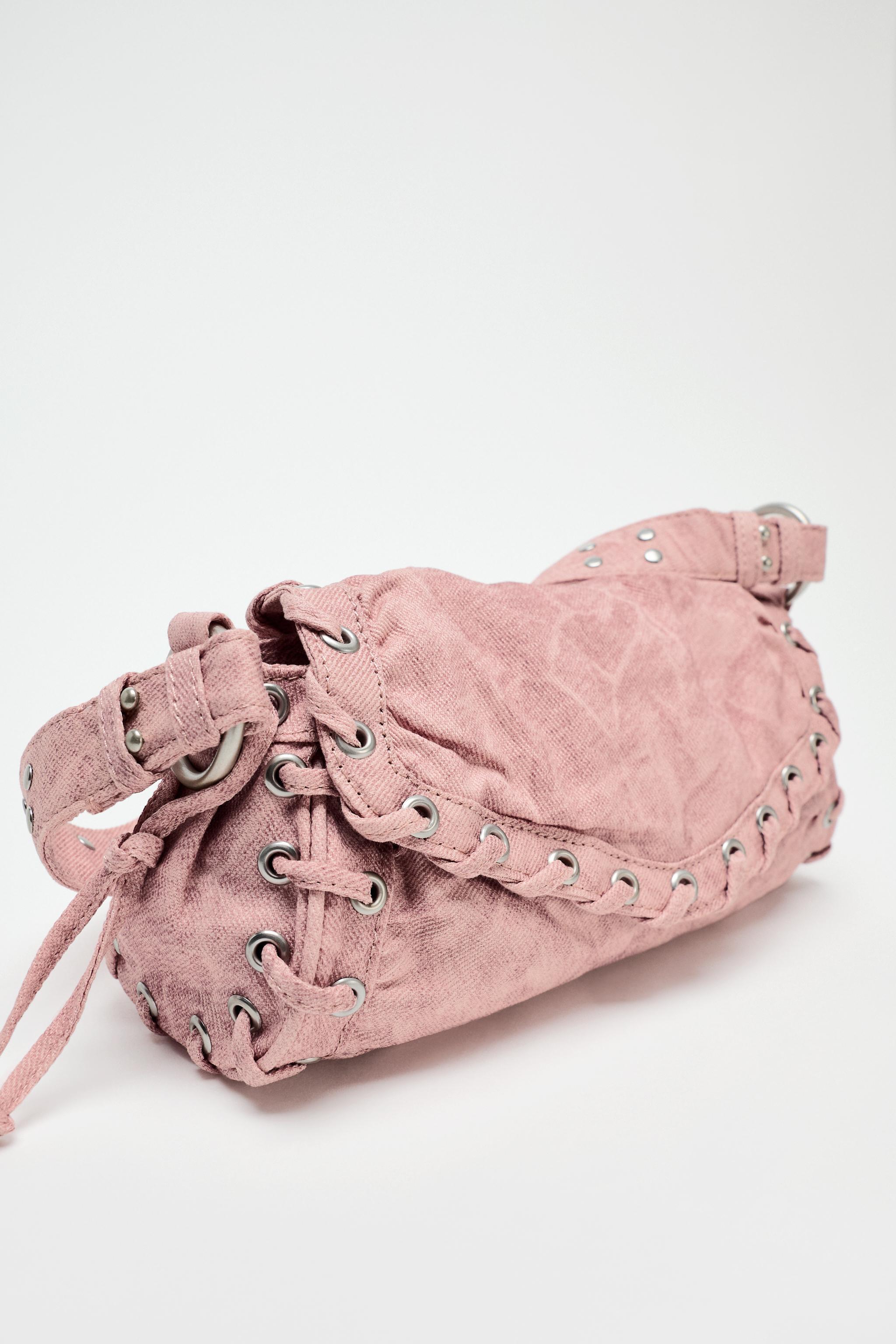 SHOULDER BAG Product Image