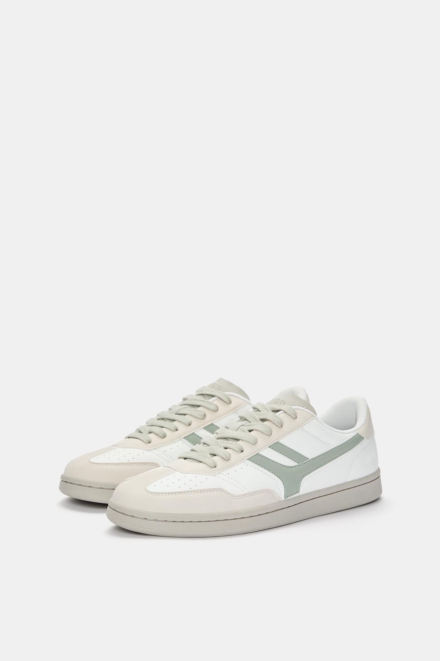 Retro sneakers Product Image
