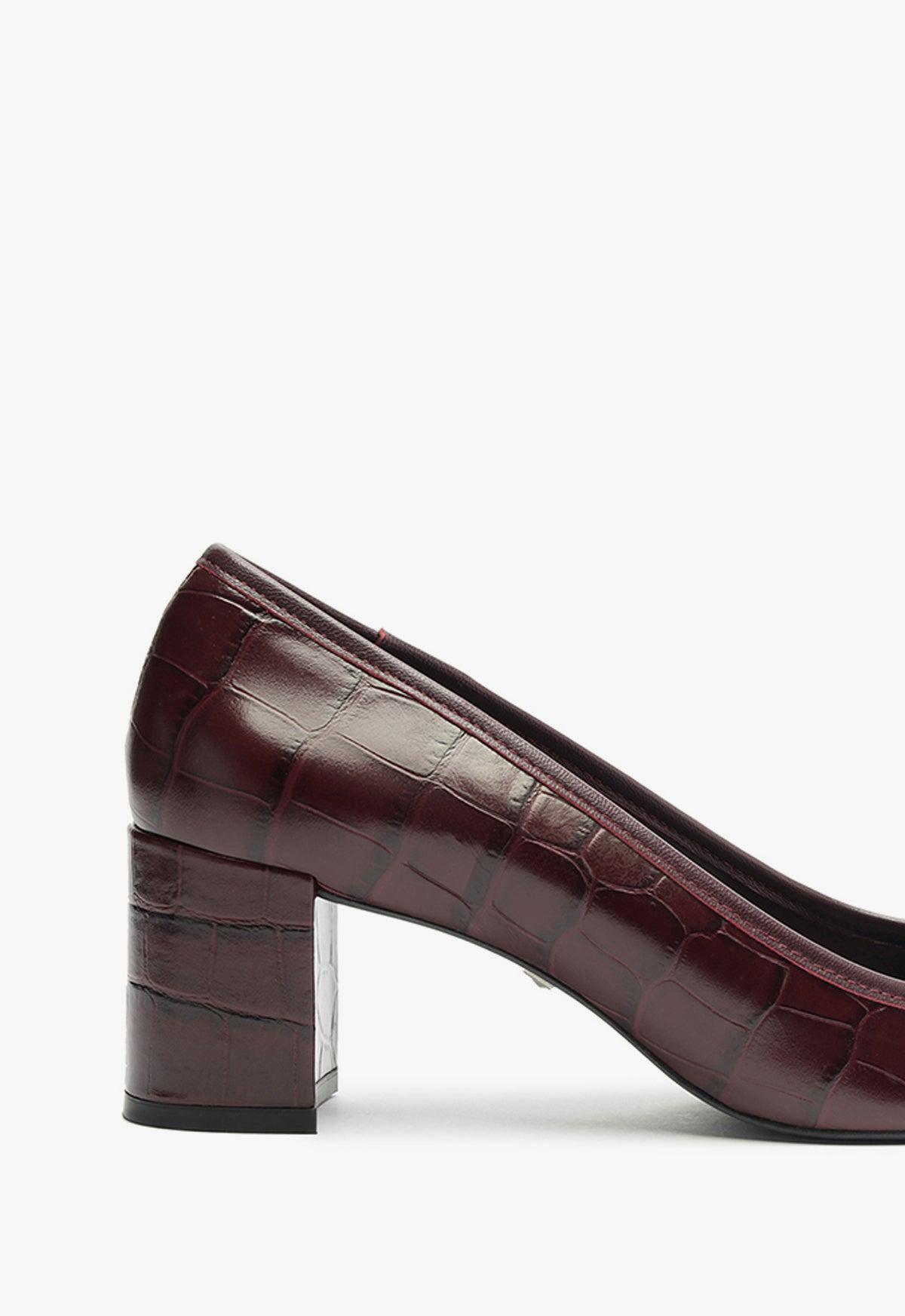 Arissa Pump Product Image