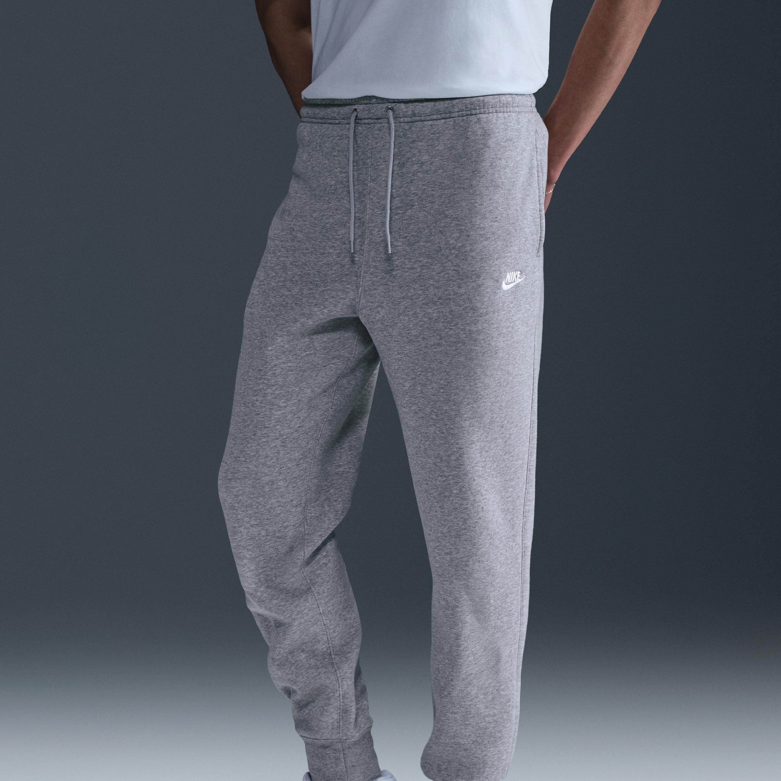Nike Men's Club Jogger Pants Product Image