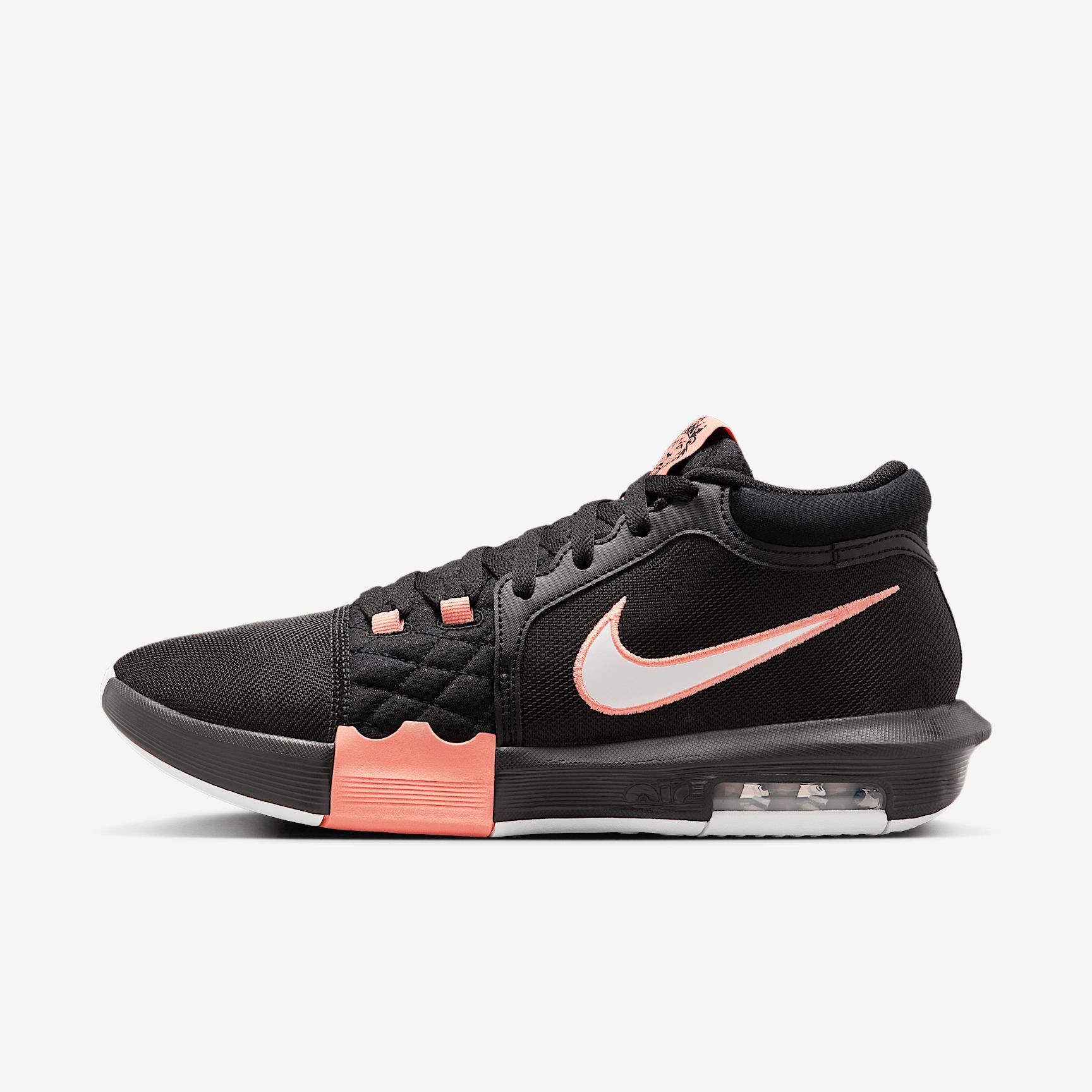 Nike Men's LeBron Witness VIII Basketball Shoes Product Image