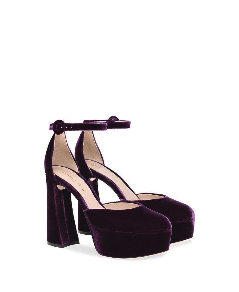 Gianvito Rossi Womens Holly DOrsay Pumps Product Image