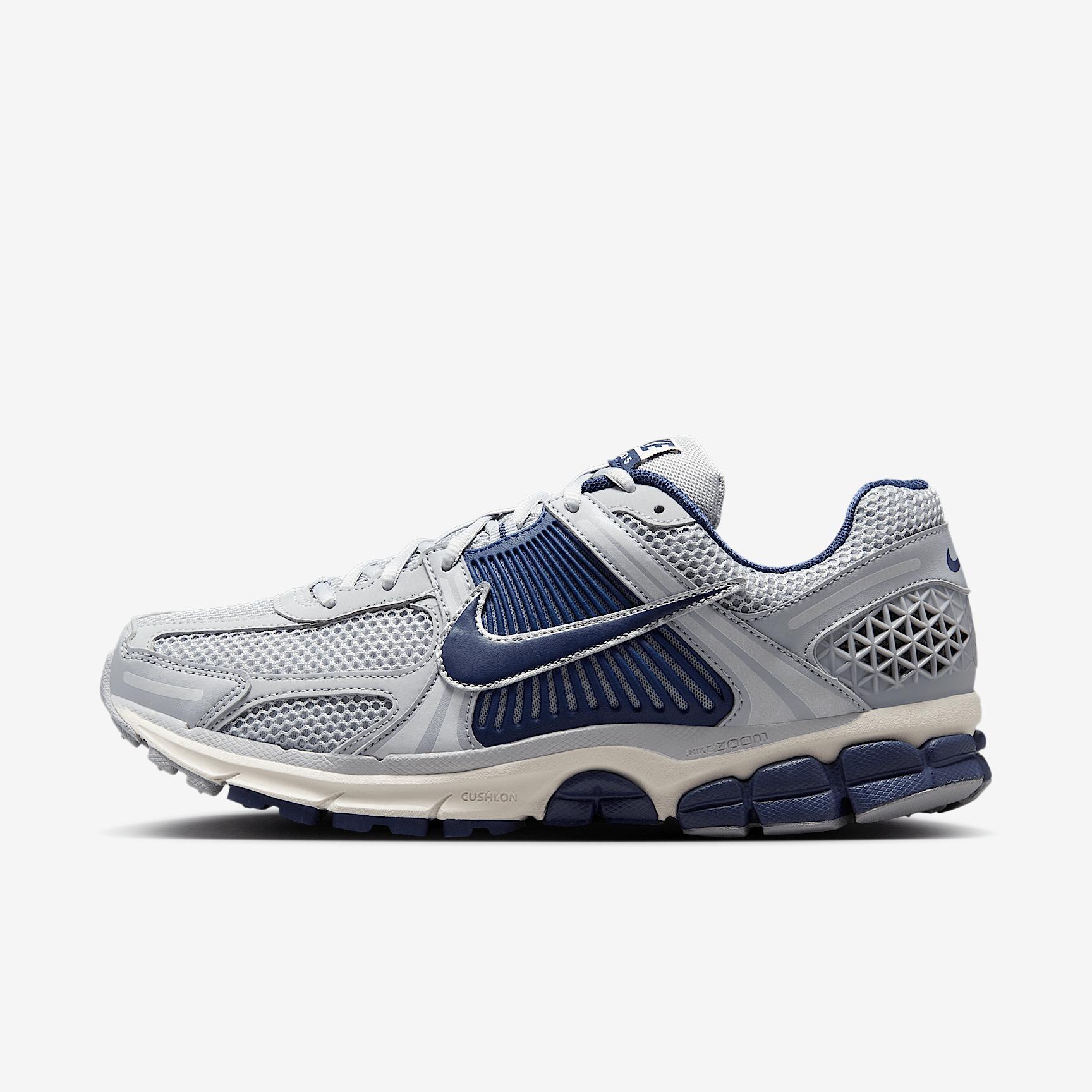 Nike Zoom Vomero 5 Men's Shoes Product Image
