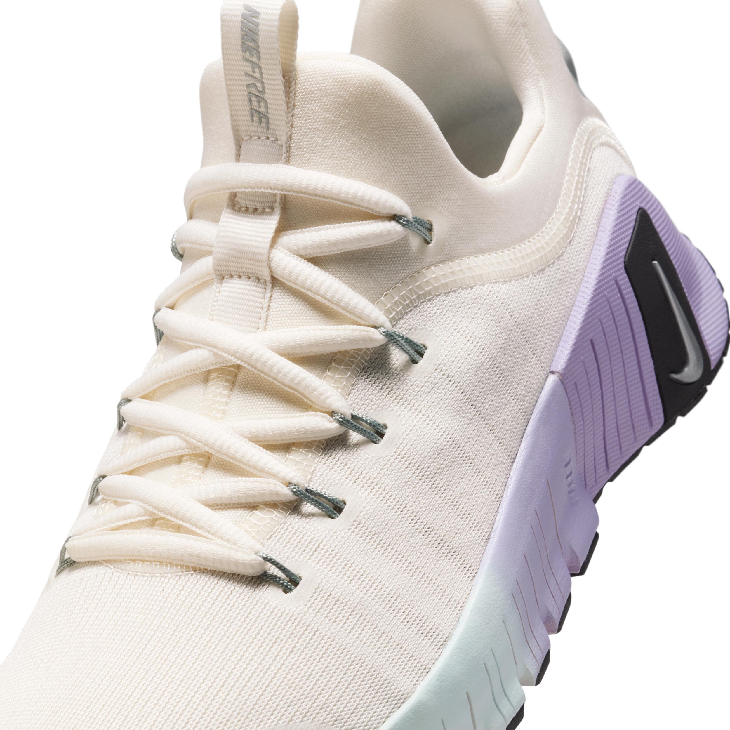 Nike Free Metcon 6 SE Women's Workout Shoes Product Image