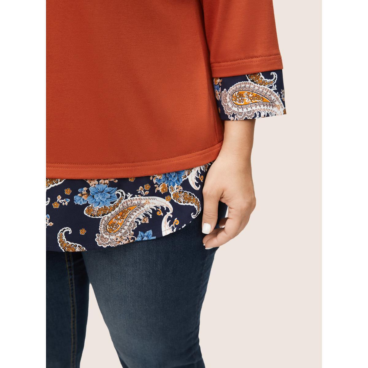 Plus Size Contrast Paisley Print Curved Hem T-shirt OrangeRed Women Casual Contrast Paisley Round Neck Everyday T-shirts BloomChic 12/L Product Image
