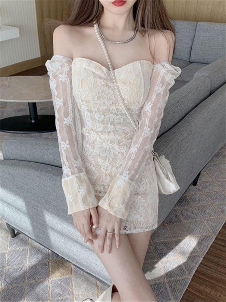 Long-Sleeve Off Shoulder Sweetheart Neckline Lace Mini Bodycon Dress Product Image