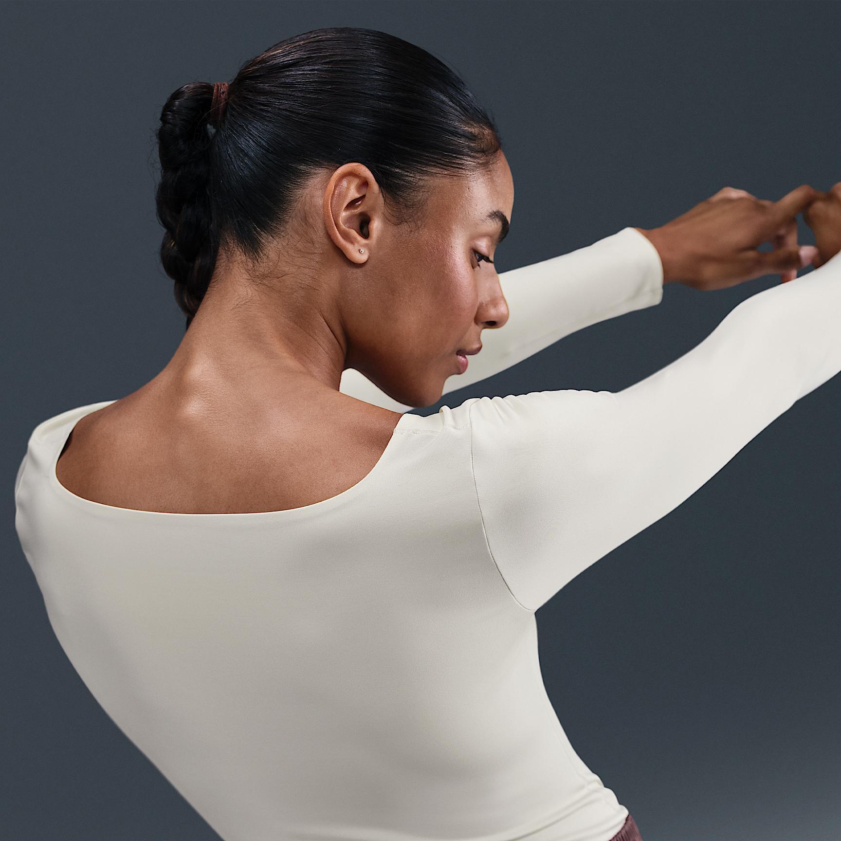 Nike Form Women's Long-Sleeve Bodysuit Product Image