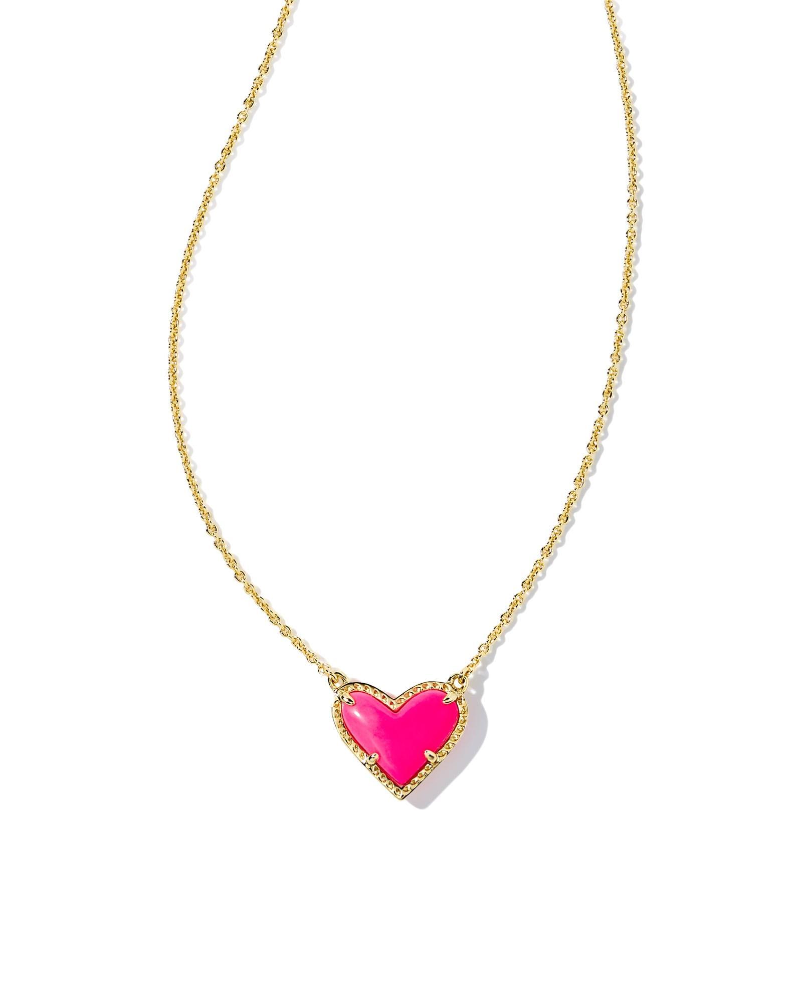 Kendra Scott Ari Heart Short Pendant Necklace, 15 Product Image