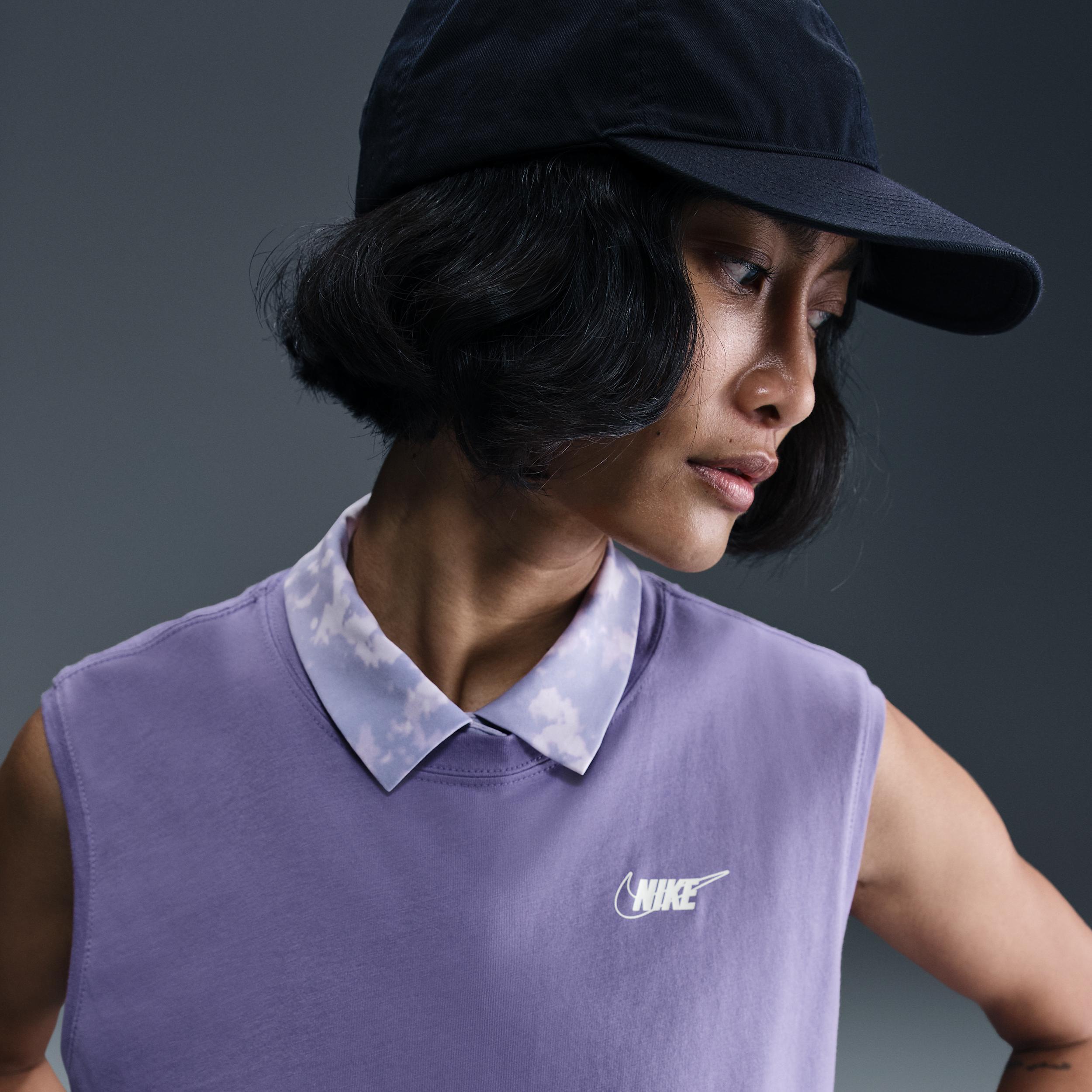 Women's Nike Sportswear Club Sleeveless Cropped Graphic T-Shirt Product Image