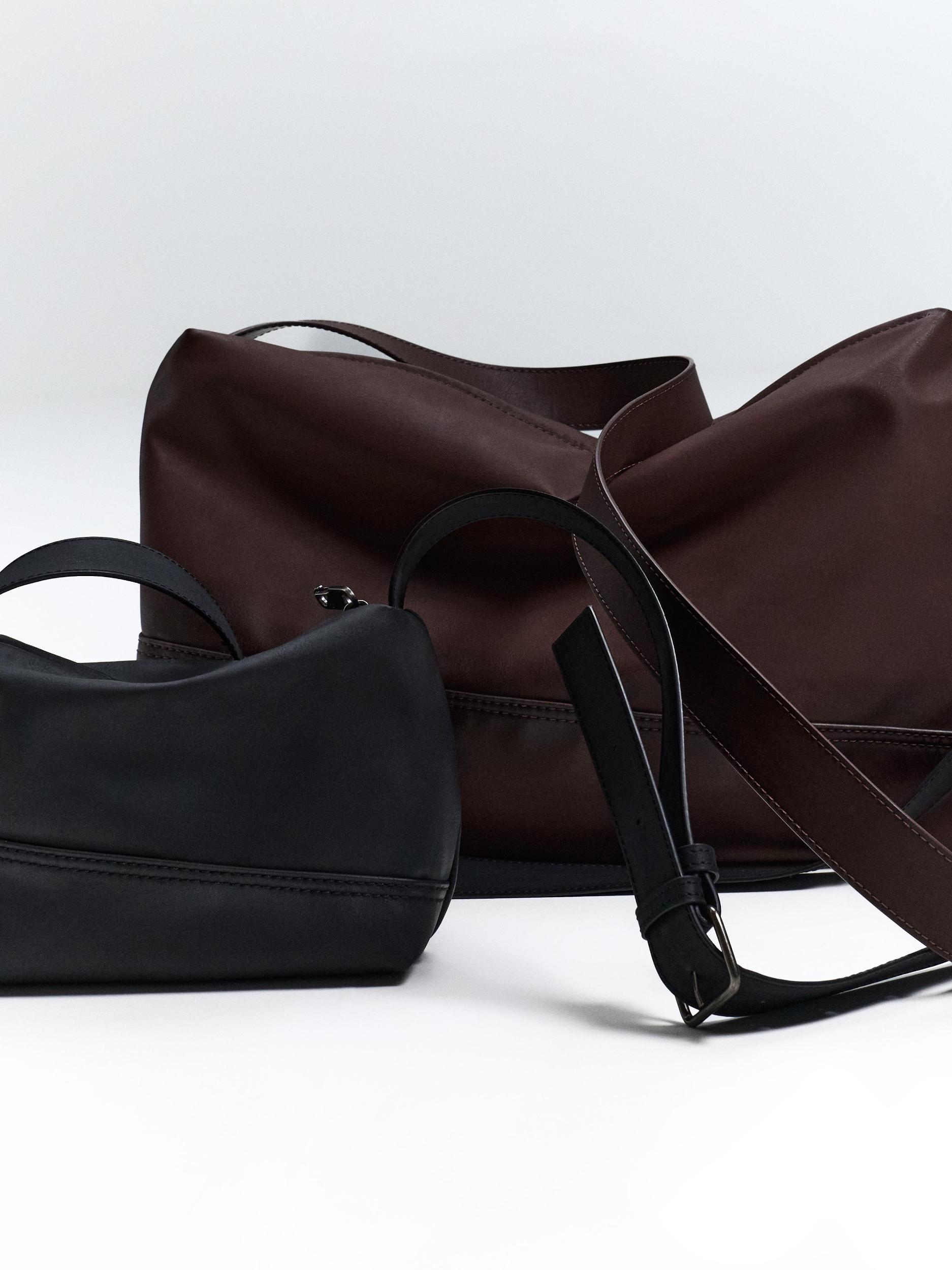 Maxi multipiece crossbody bag Product Image