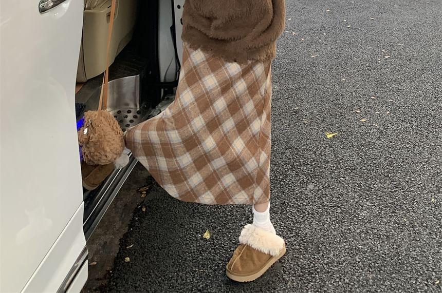 Round Neck Bear Patterned Sweater / High Waist Plaid Maxi A-Line Skirt Product Image