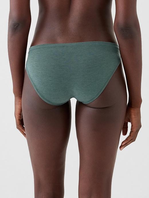 Breathe Wireless Bra Product Image